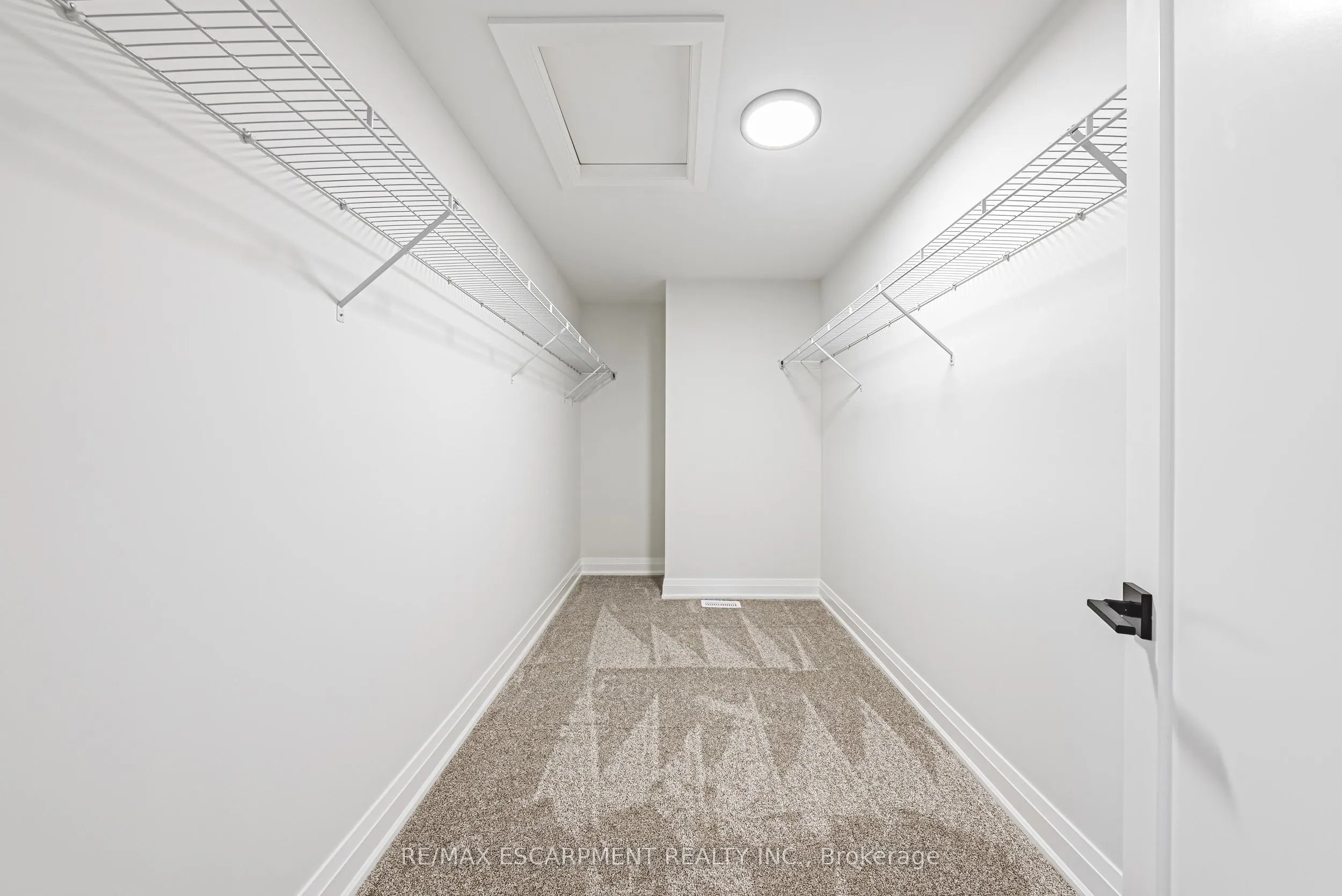 242 Kellogg Avenue