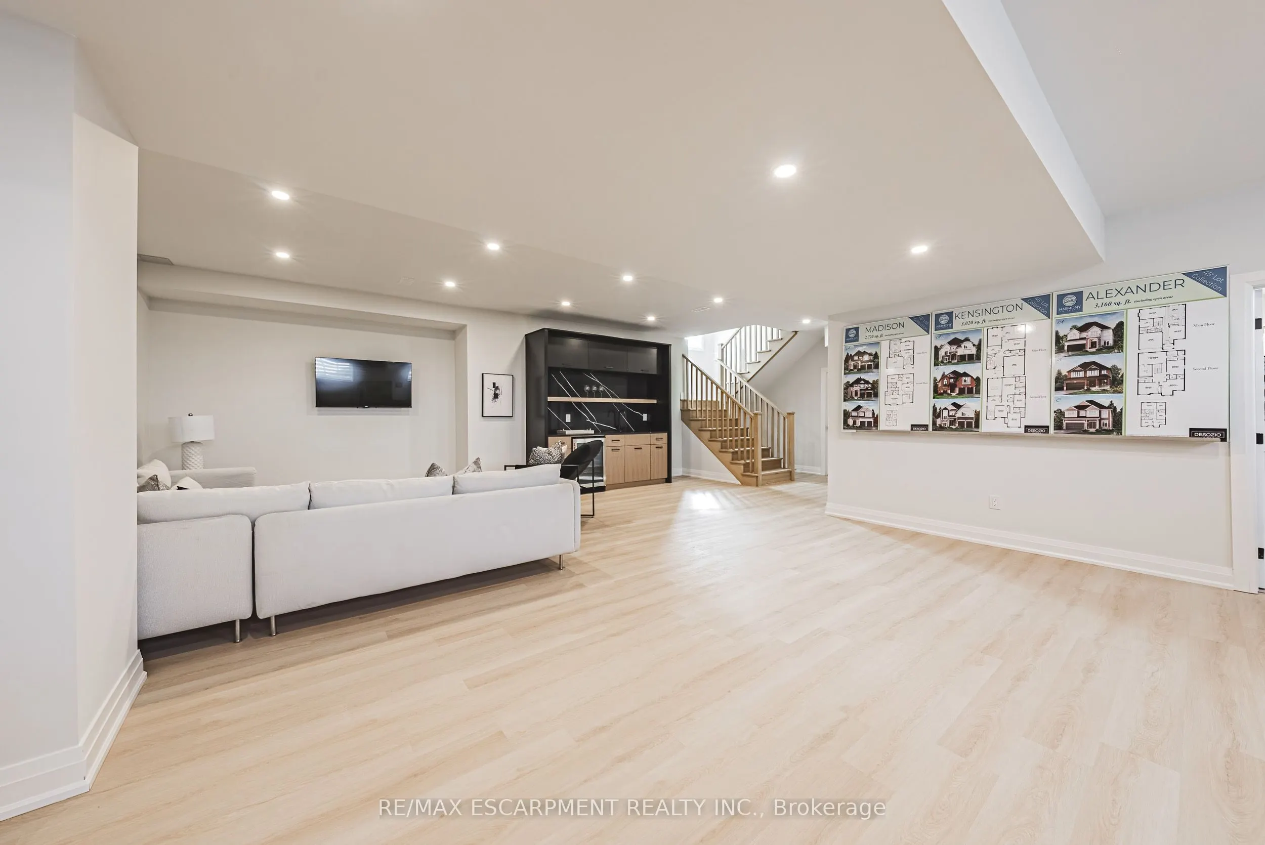 242 Kellogg Avenue