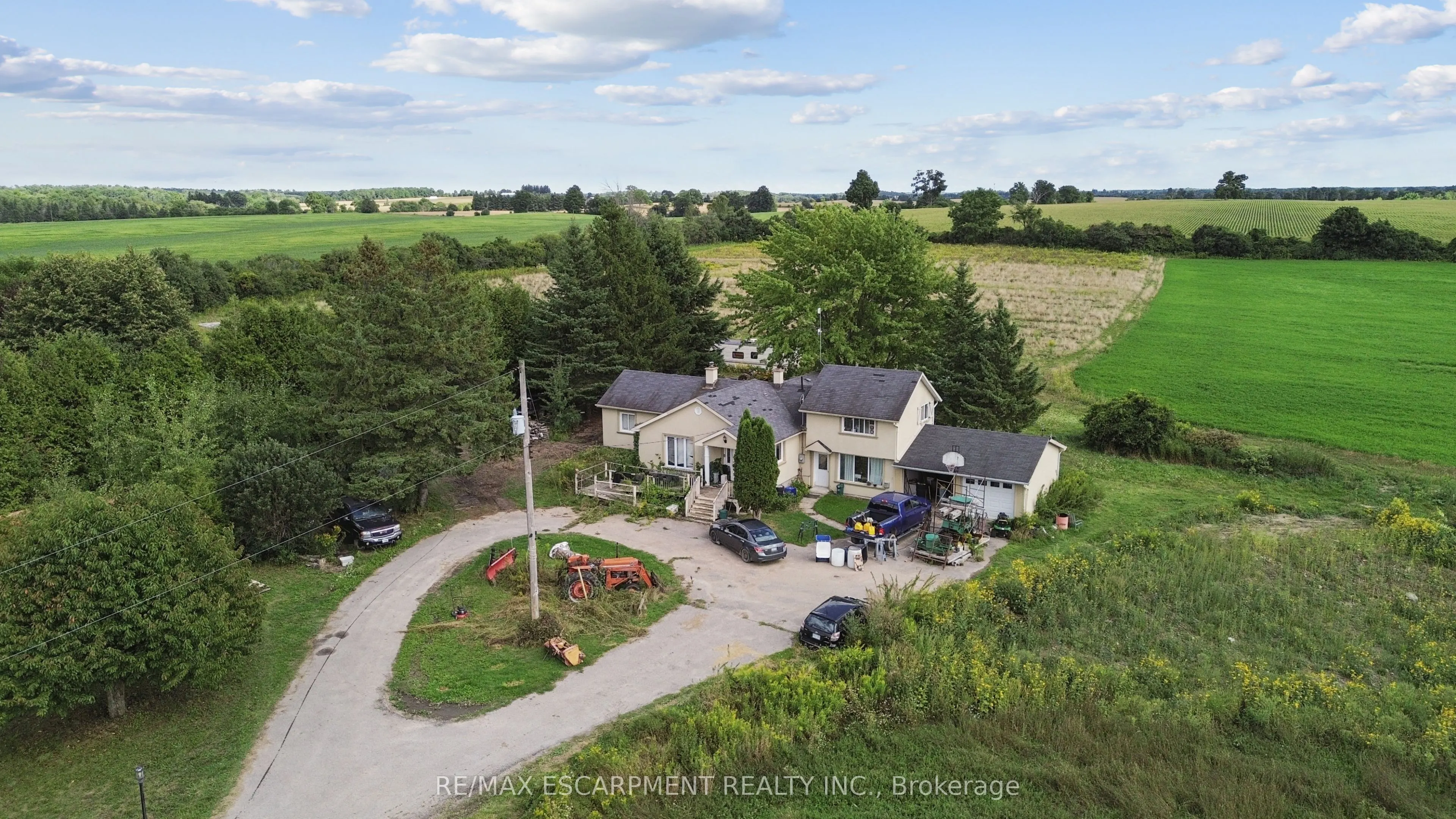 8033 Sideroad 10