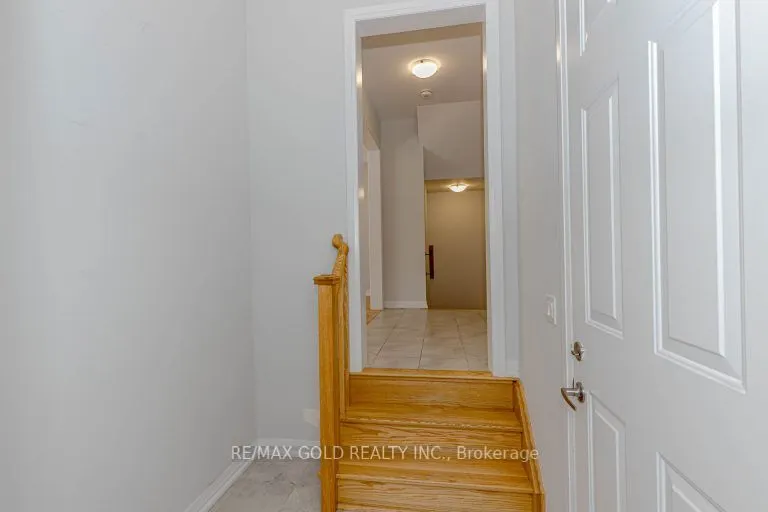164 Silverwood Crescent