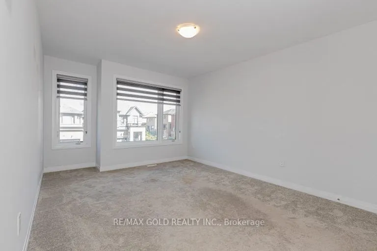 164 Silverwood Crescent