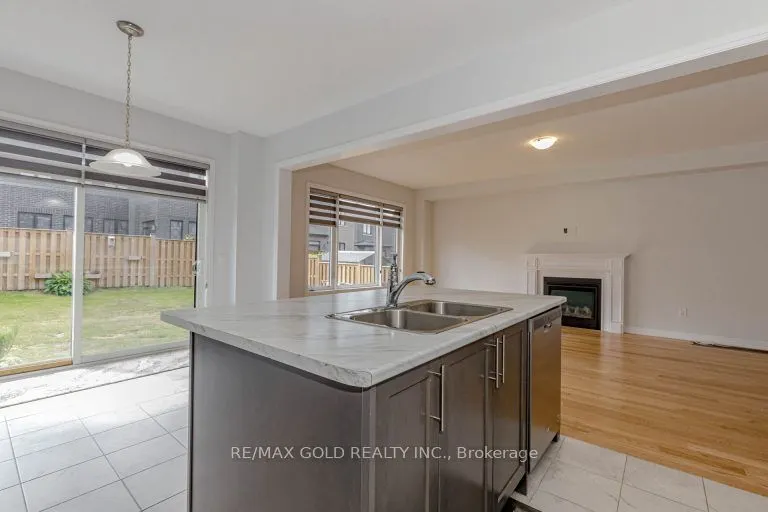 164 Silverwood Crescent
