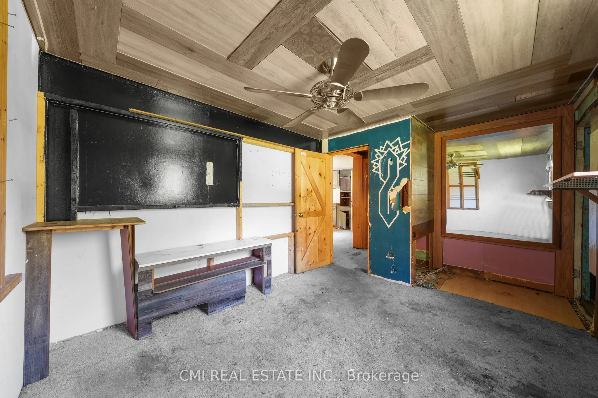 1093 South Lake Road