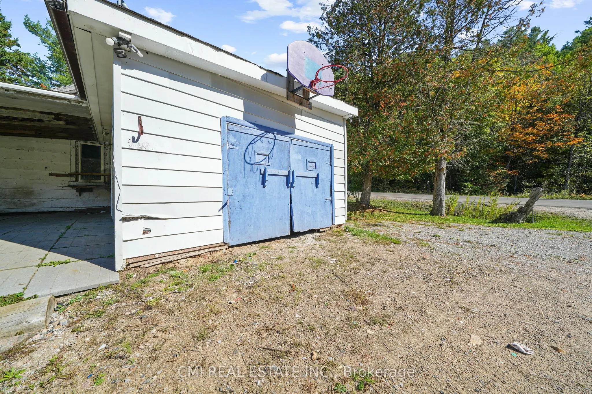 1093 South Lake Road
