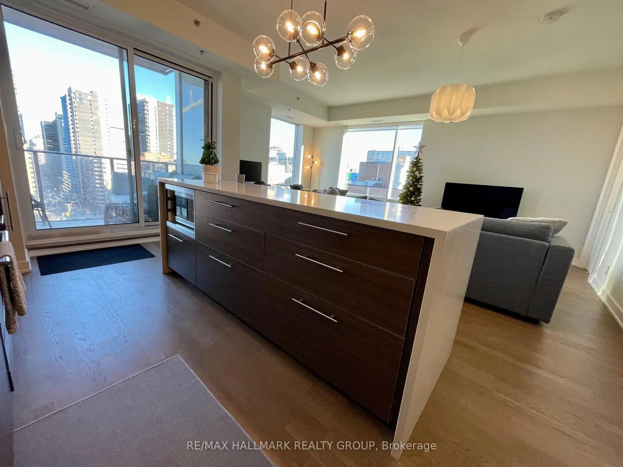 428 SPARKS Street, #1202