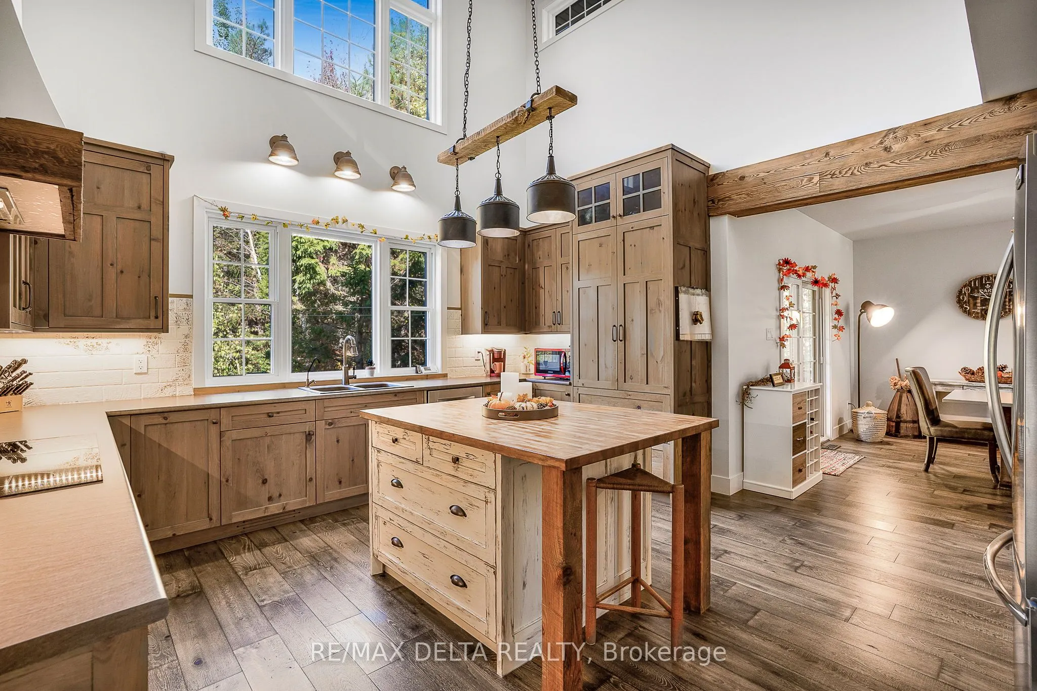 1749 Albert Leroux Road