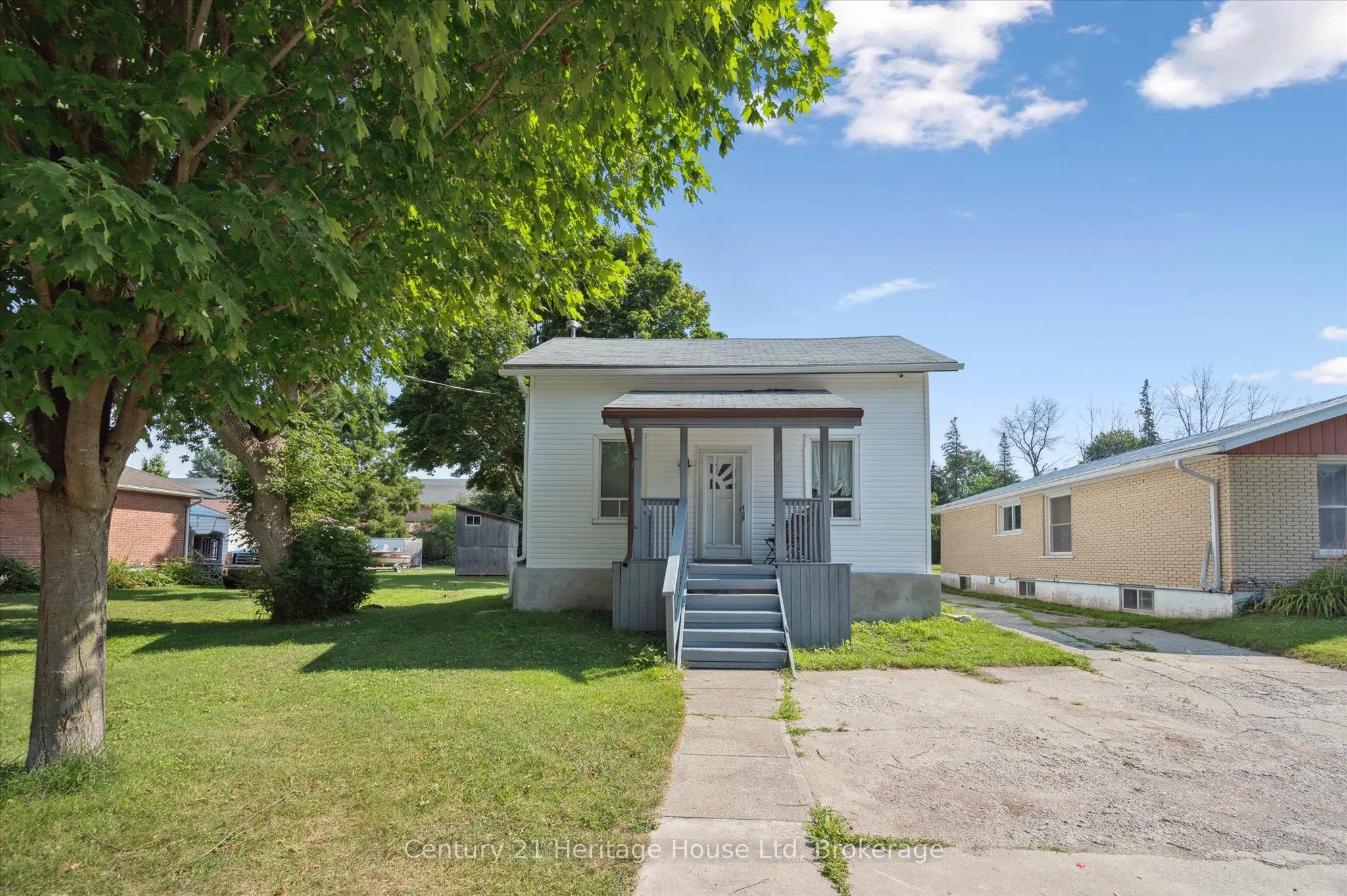 230 Egremont Street S