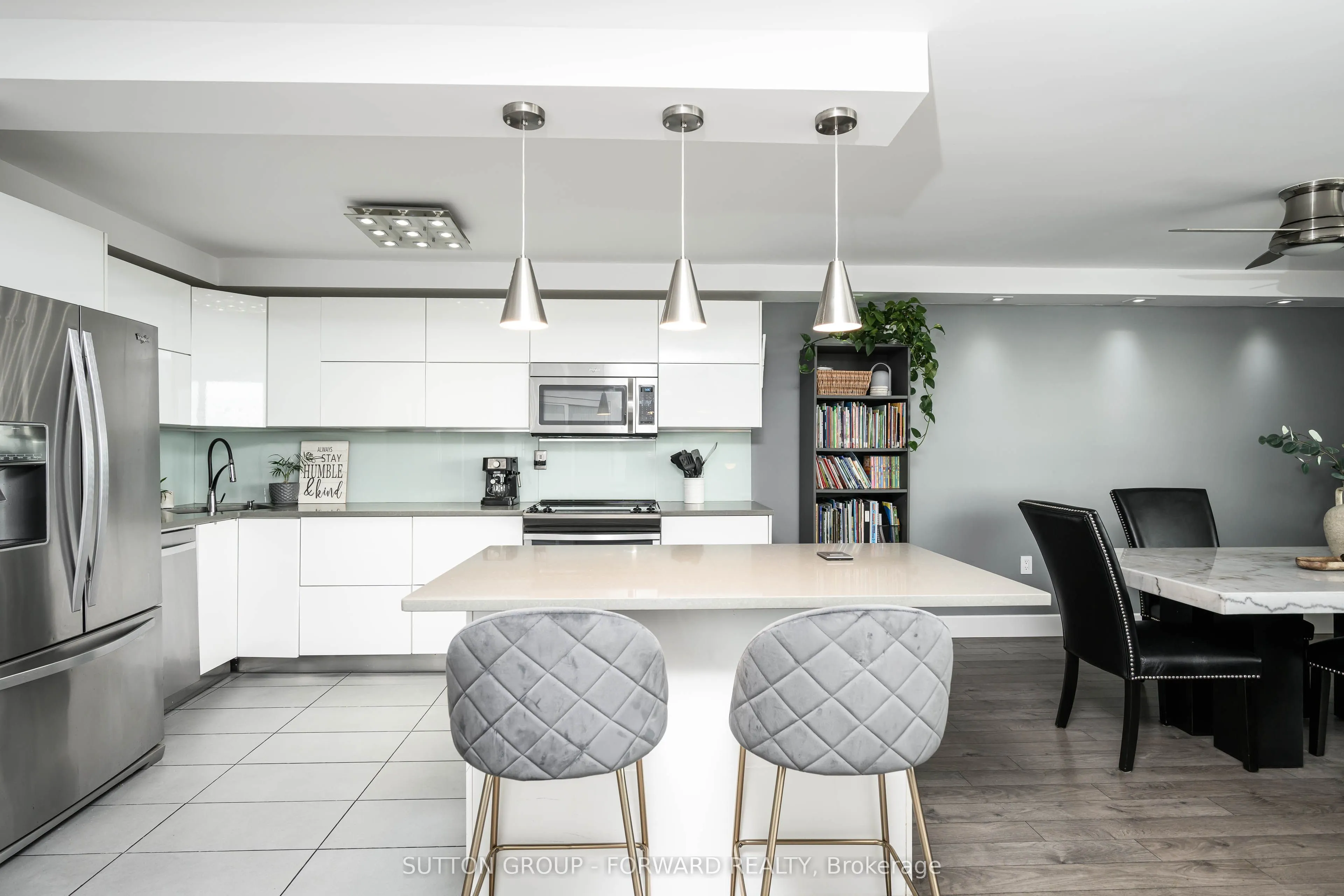 323 Colborne Street, #2701