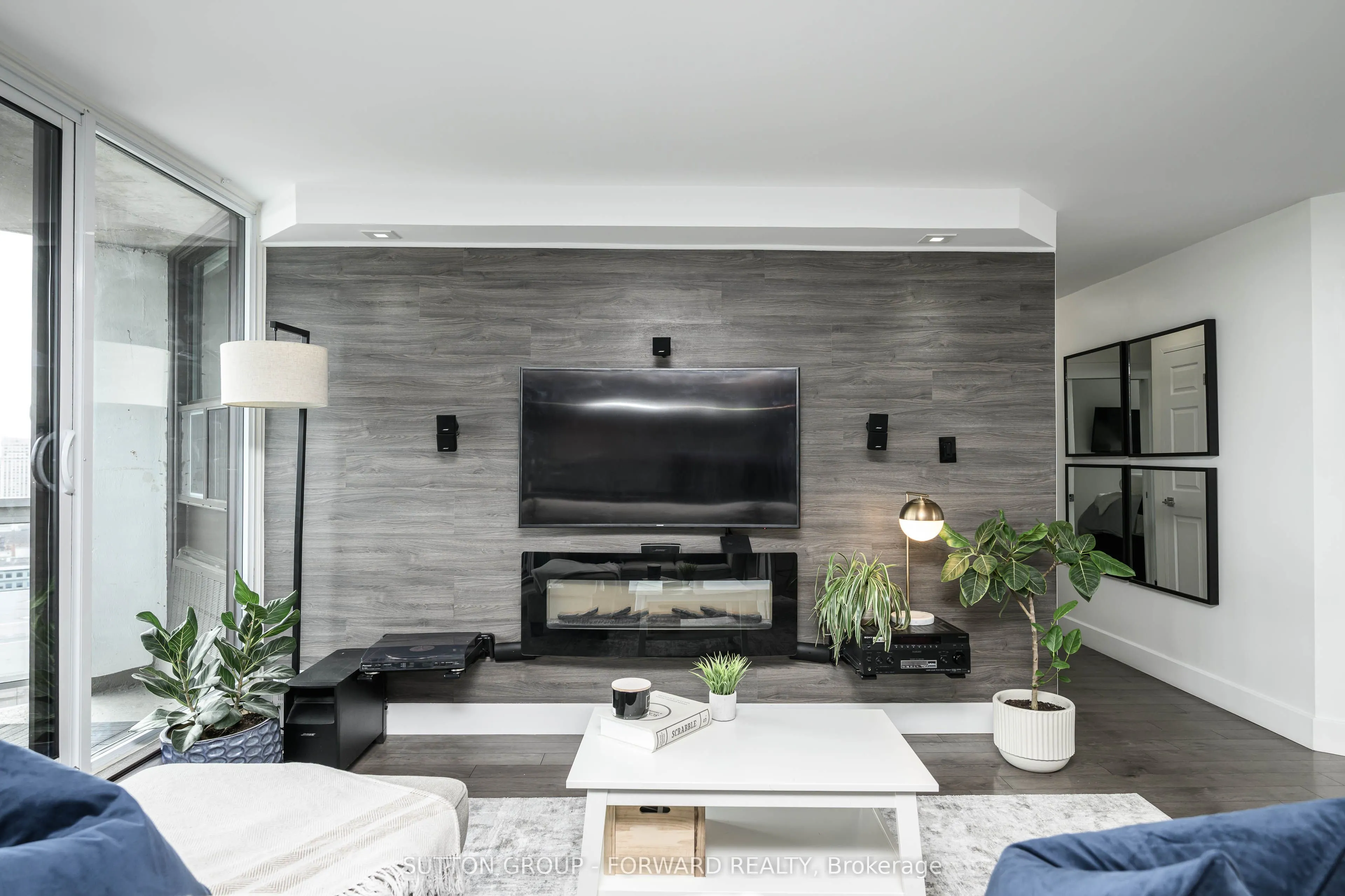 323 Colborne Street, #2701