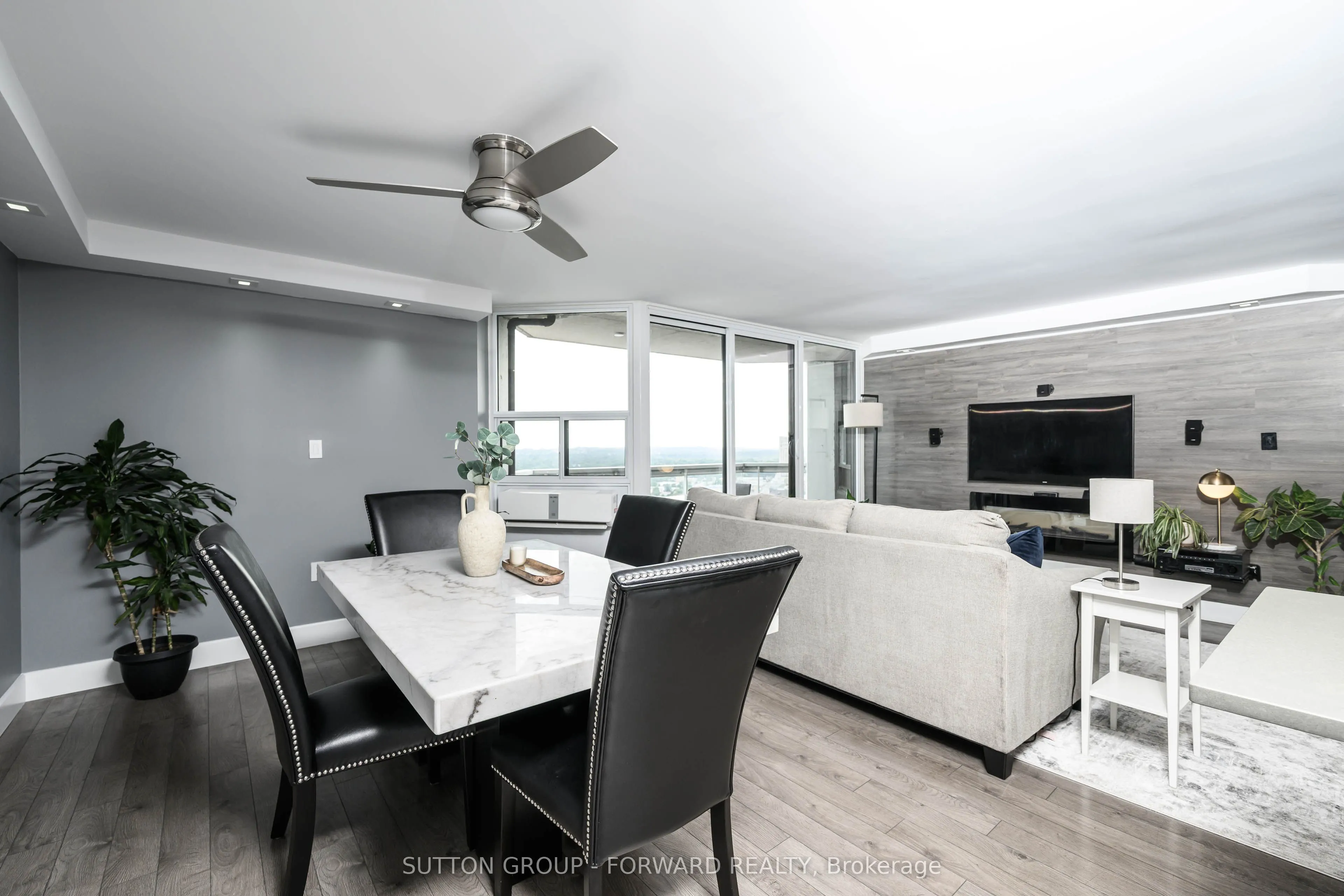 323 Colborne Street, #2701