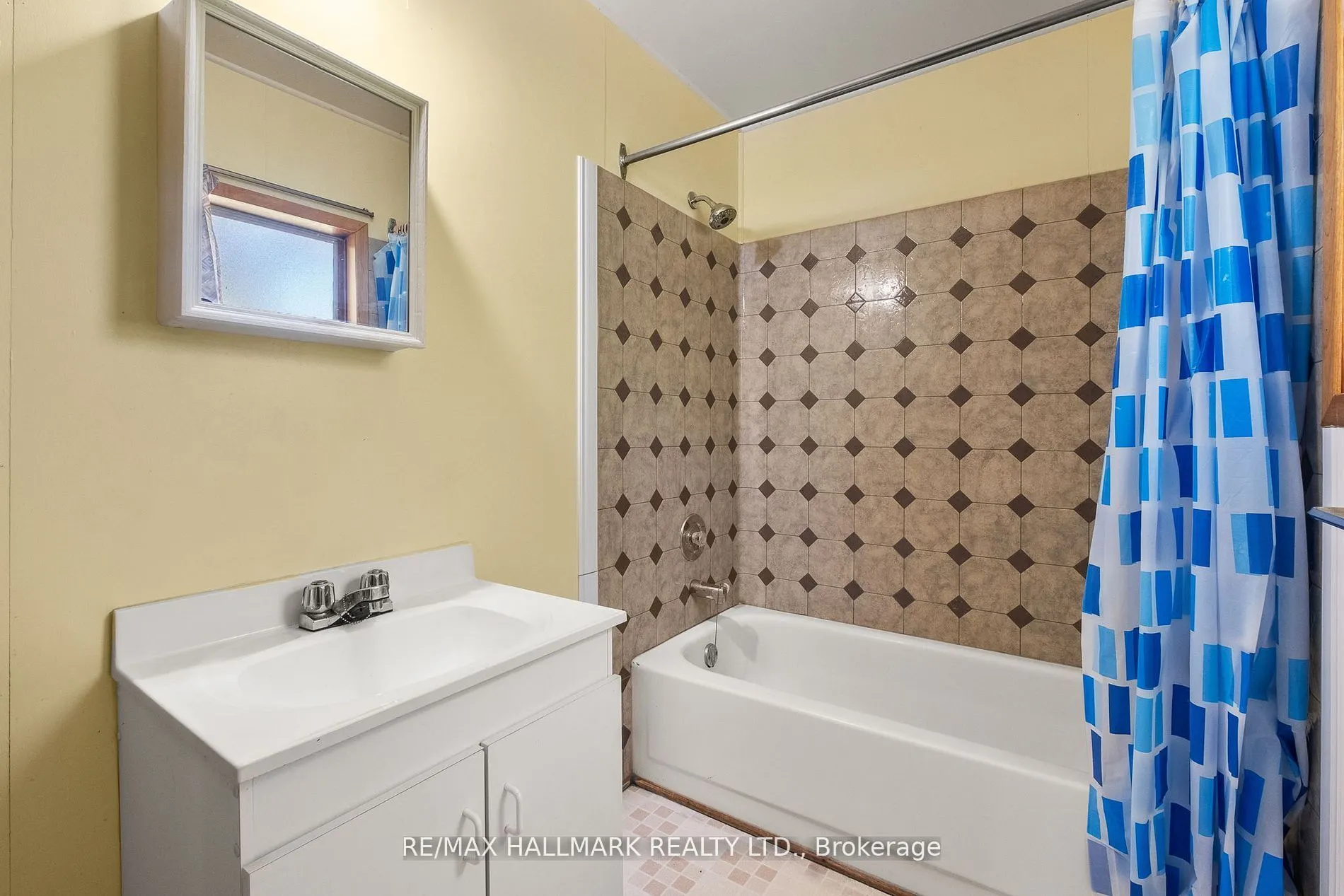 449 Island View Road, #108