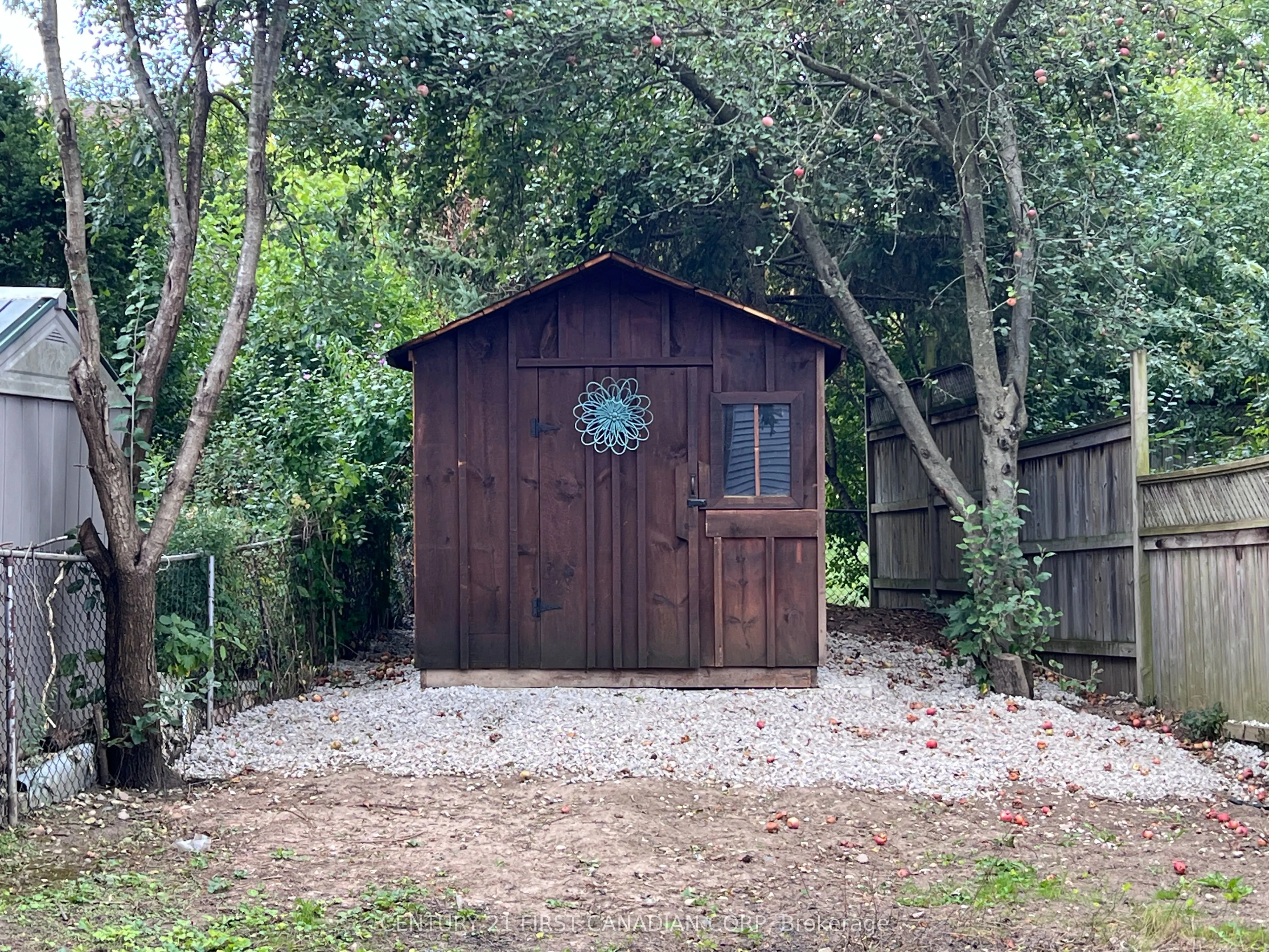 5 CHIDDINGTON Gate