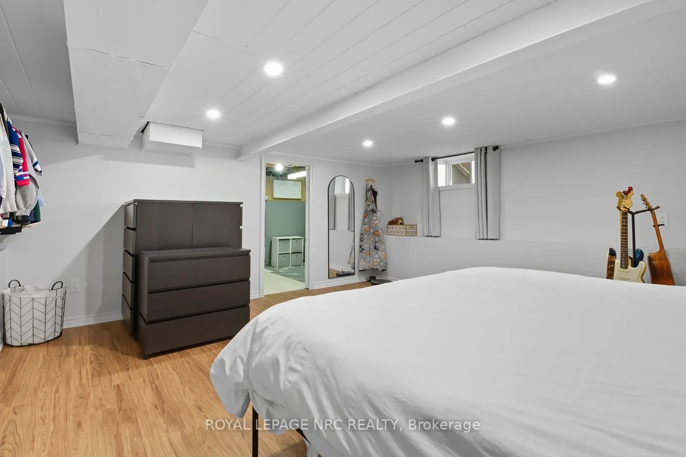 2459 Thompson Road