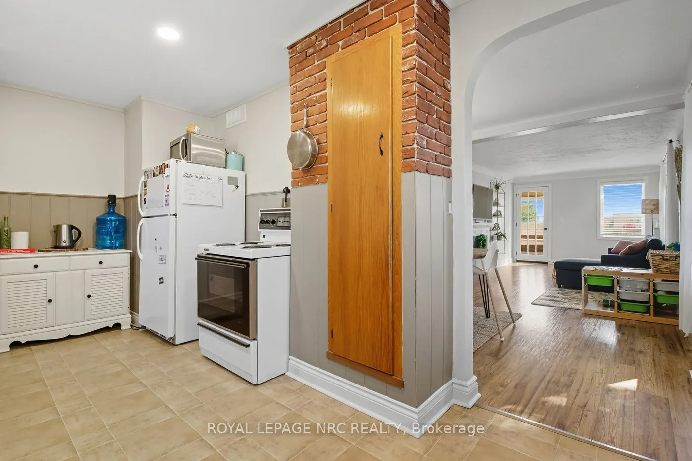 2459 Thompson Road
