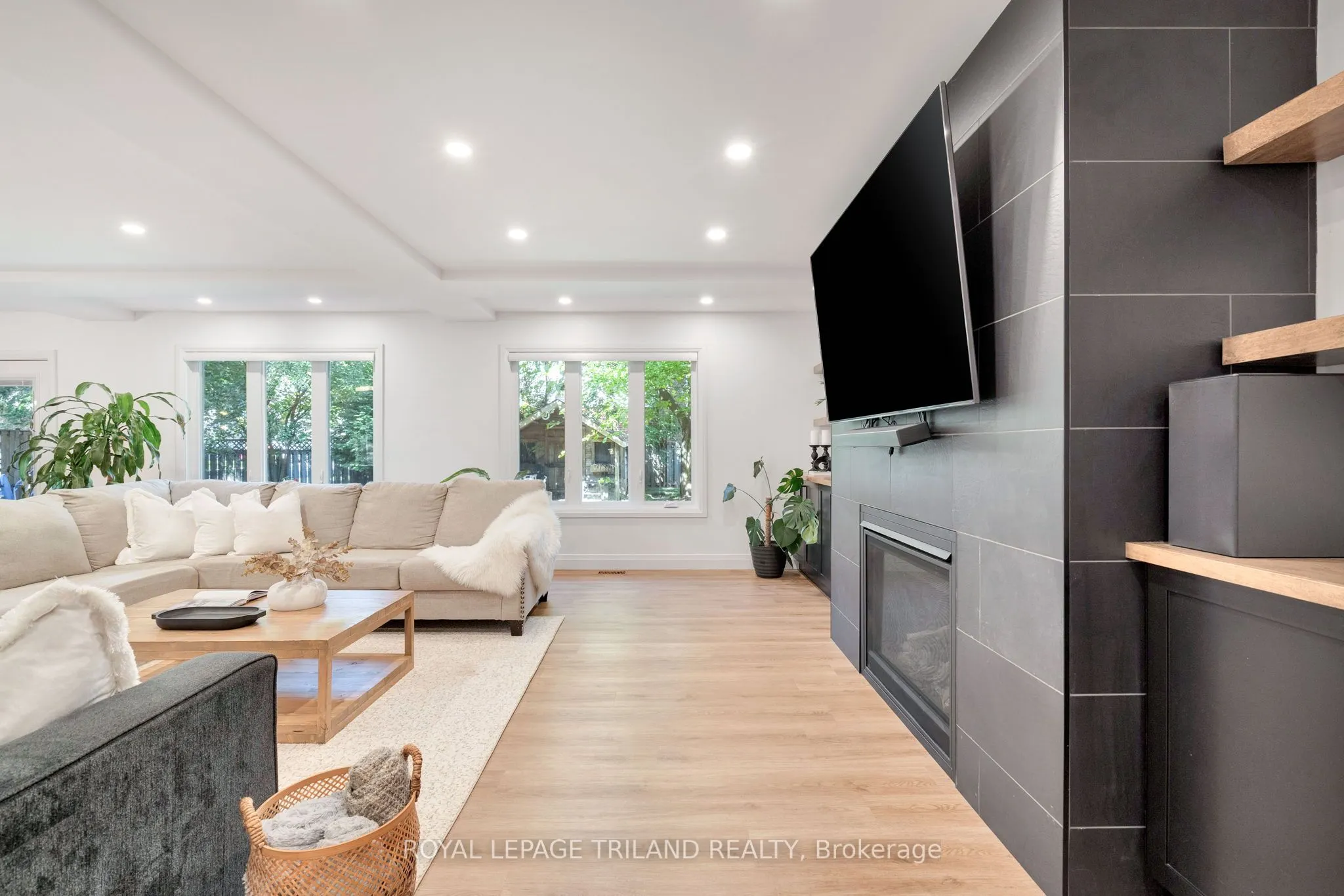 22 Wendy Crescent
