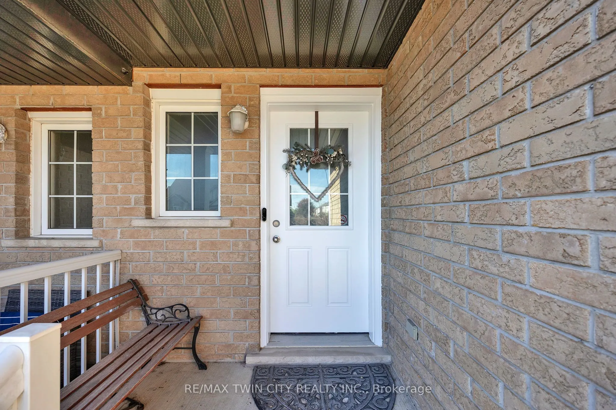 252 Countrystone Crescent