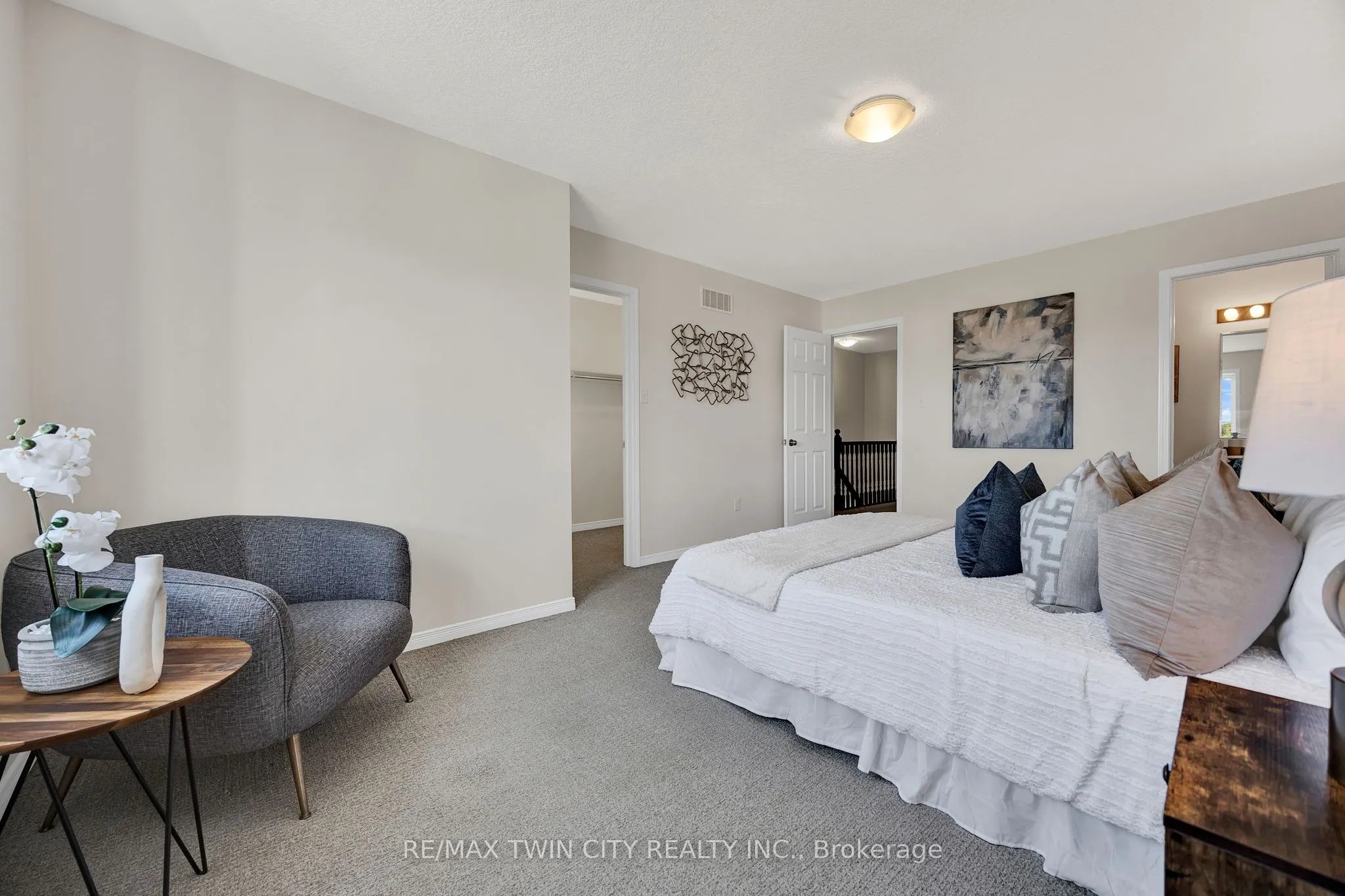 252 Countrystone Crescent