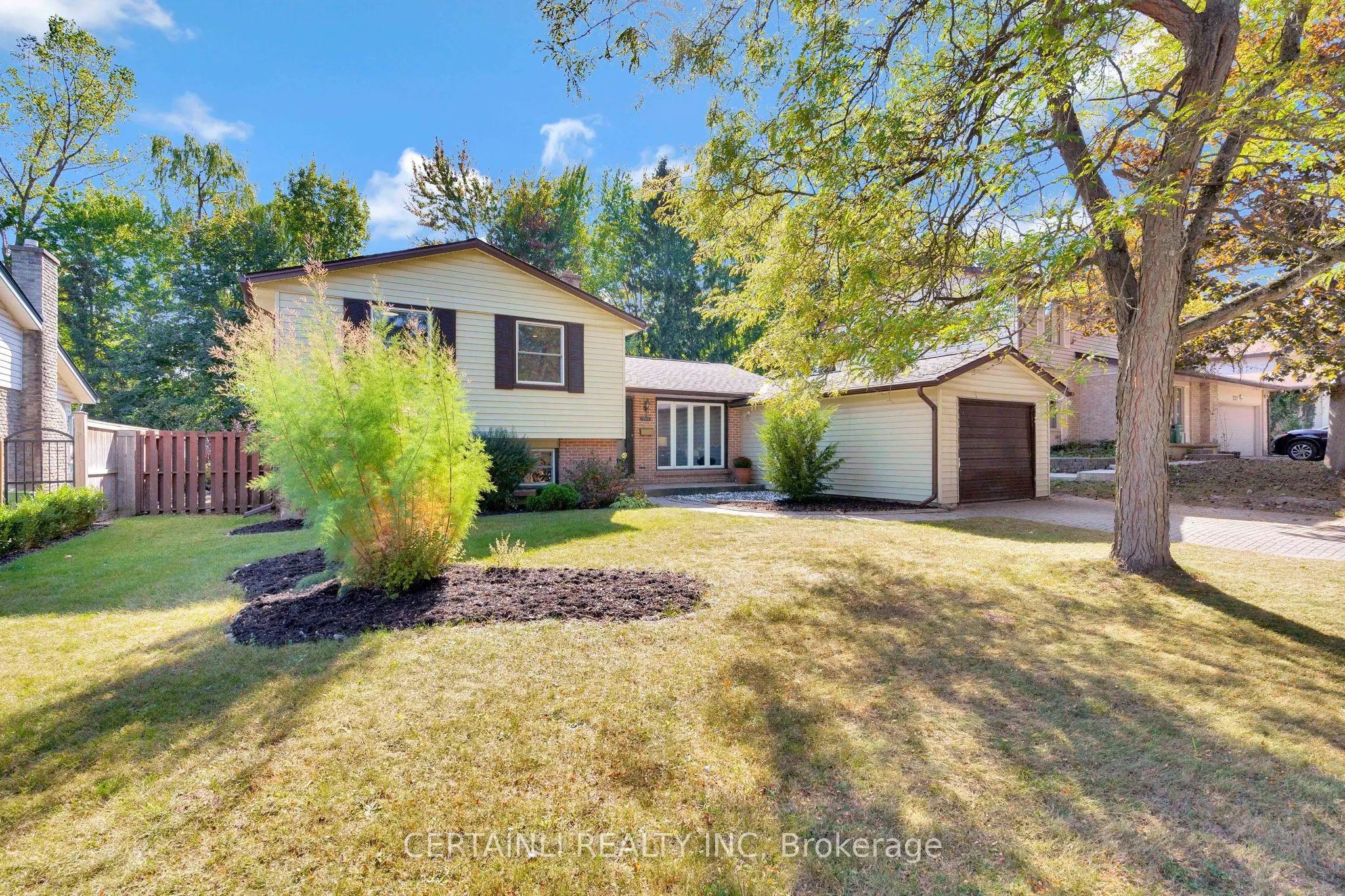 723 Barclay Road