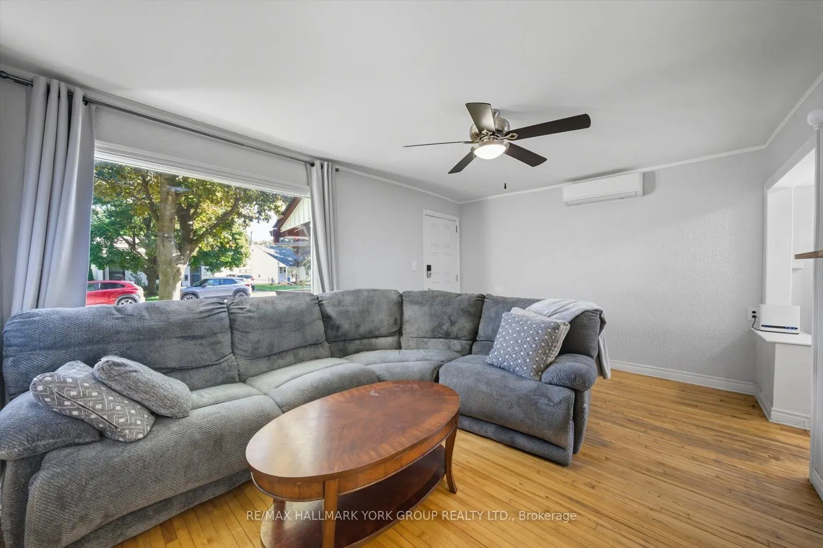 24 Churchill Crescent