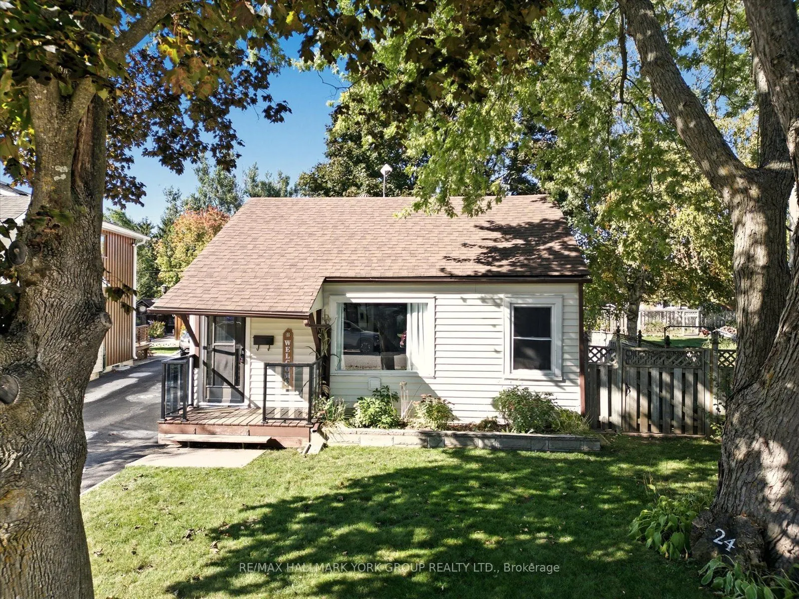 24 Churchill Crescent
