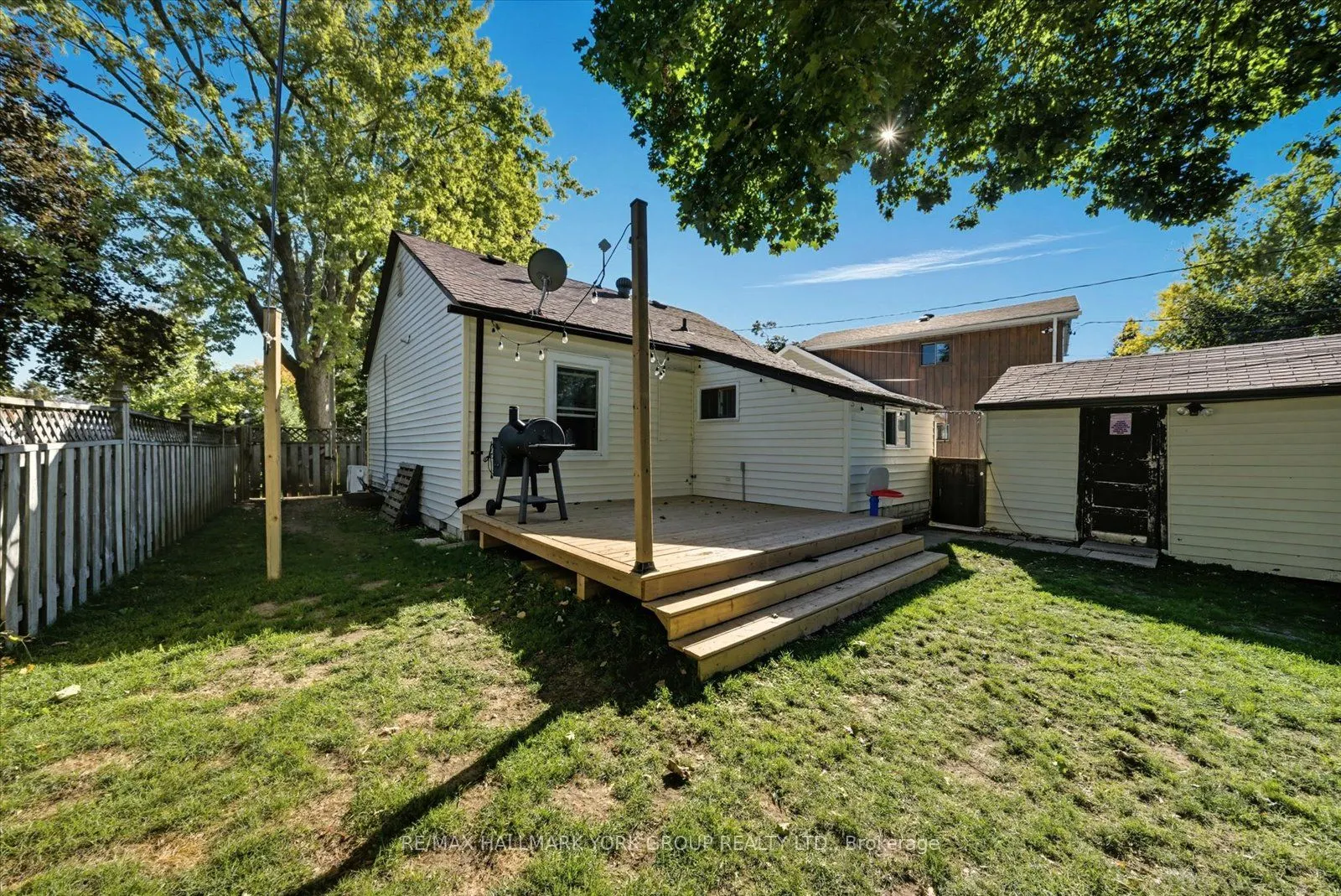 24 Churchill Crescent