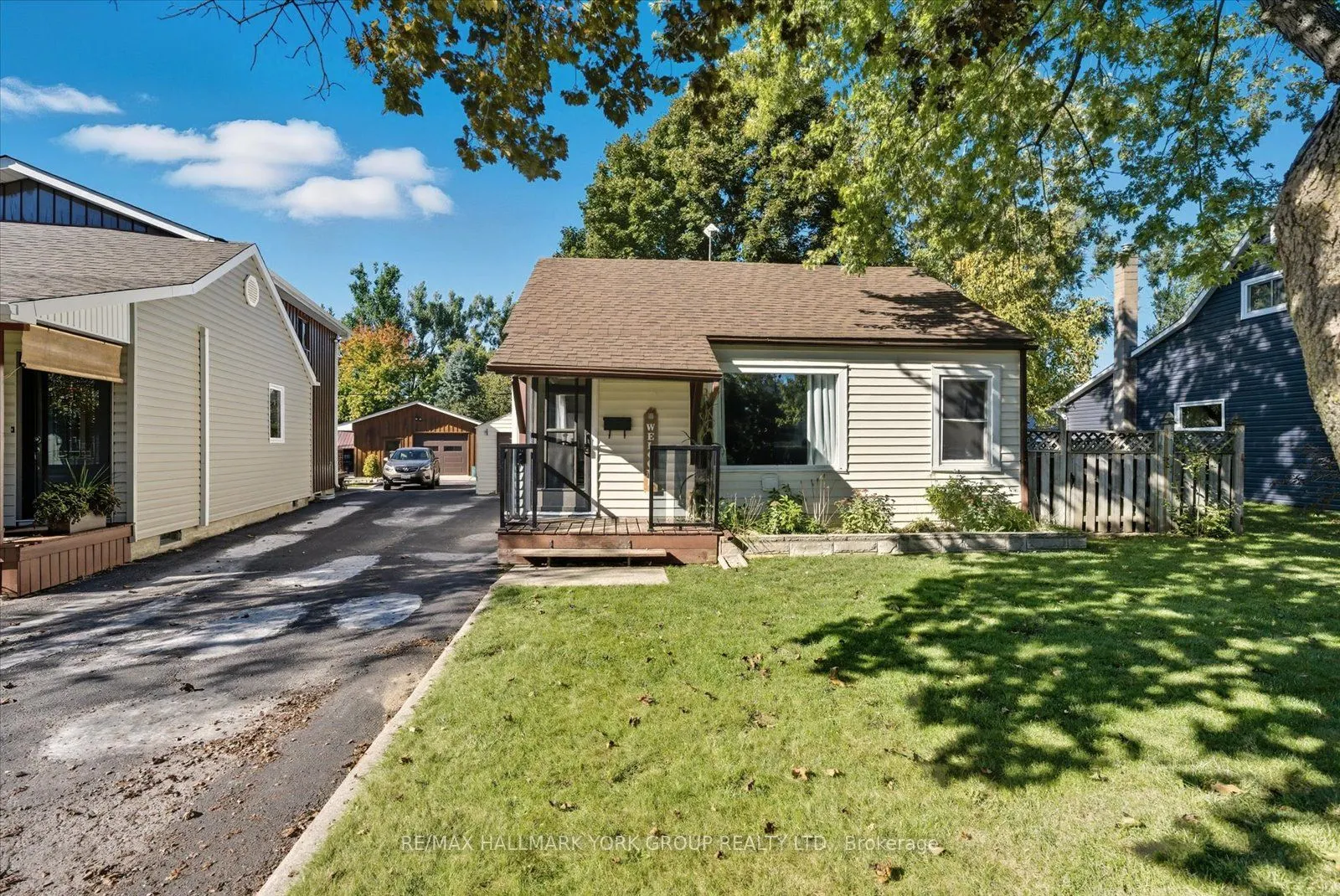 24 Churchill Crescent