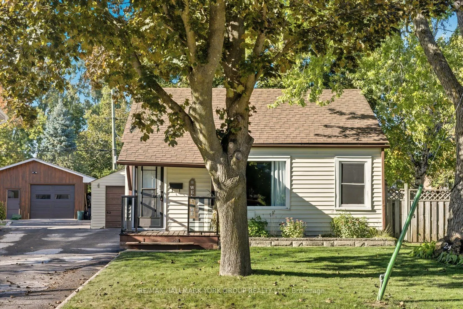 24 Churchill Crescent