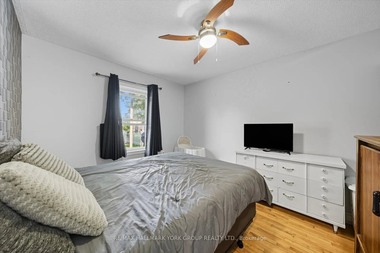 24 Churchill Crescent