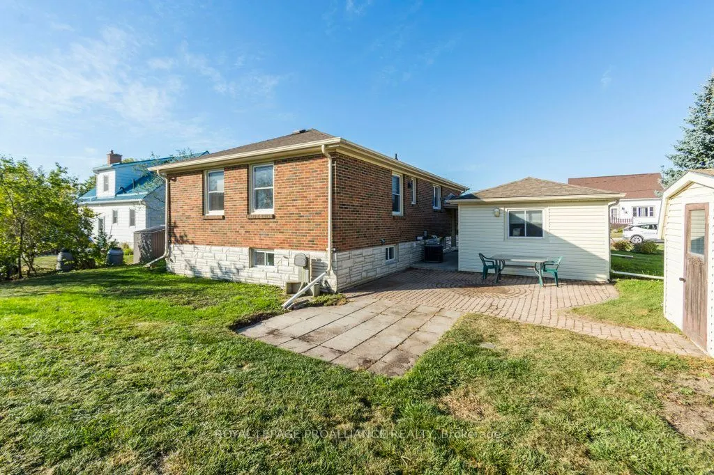 18 Holmes Road