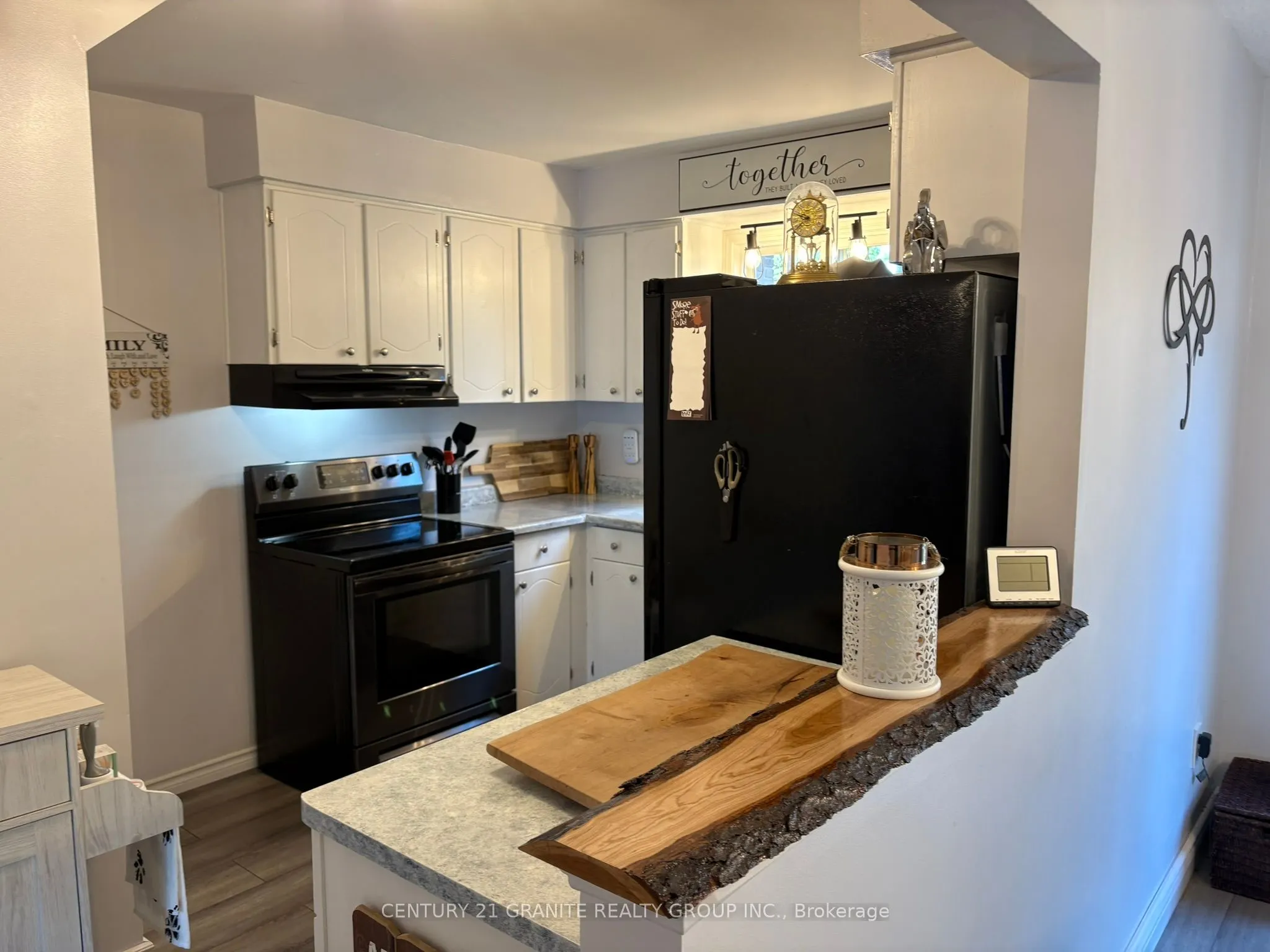 1019 Sprucewood Crescent