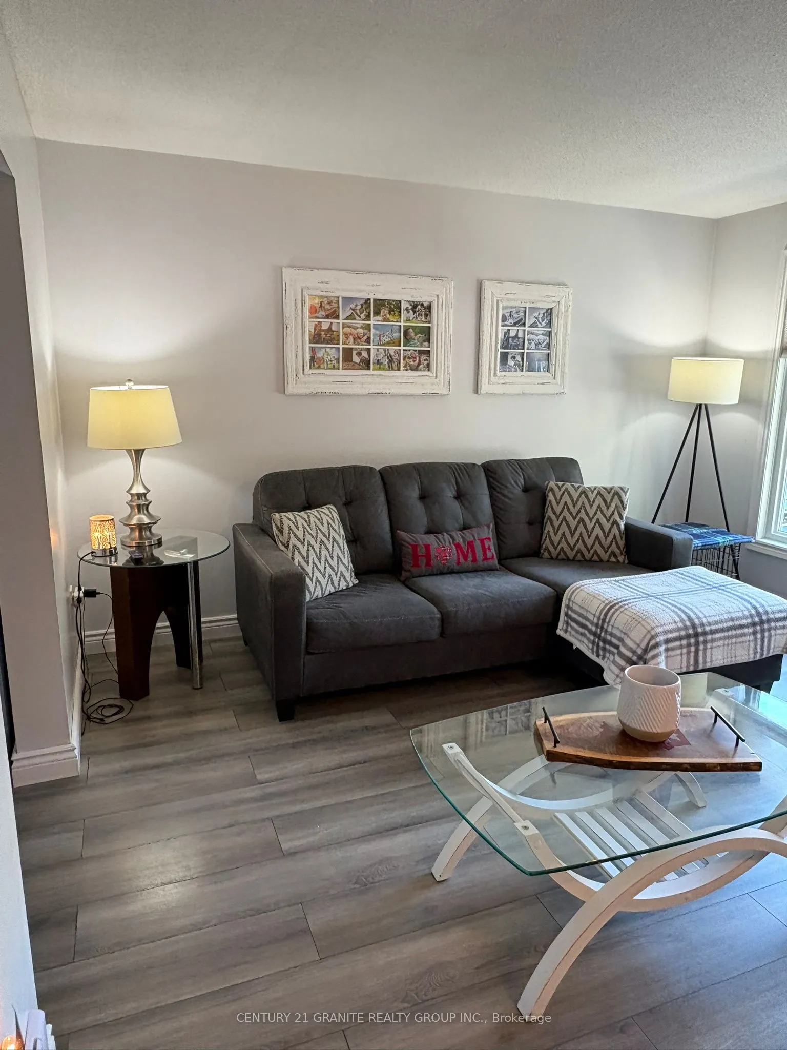 1019 Sprucewood Crescent