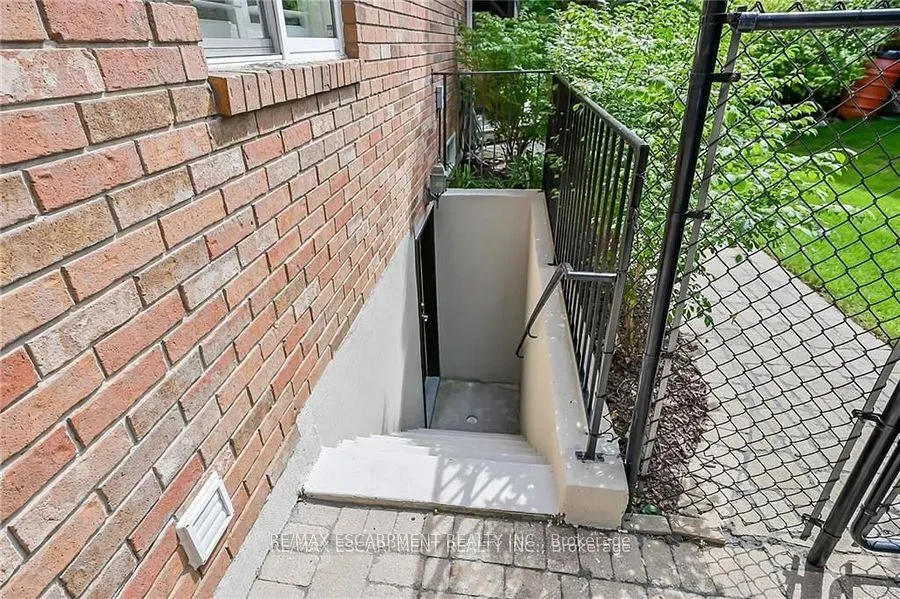 15 Pelham Drive