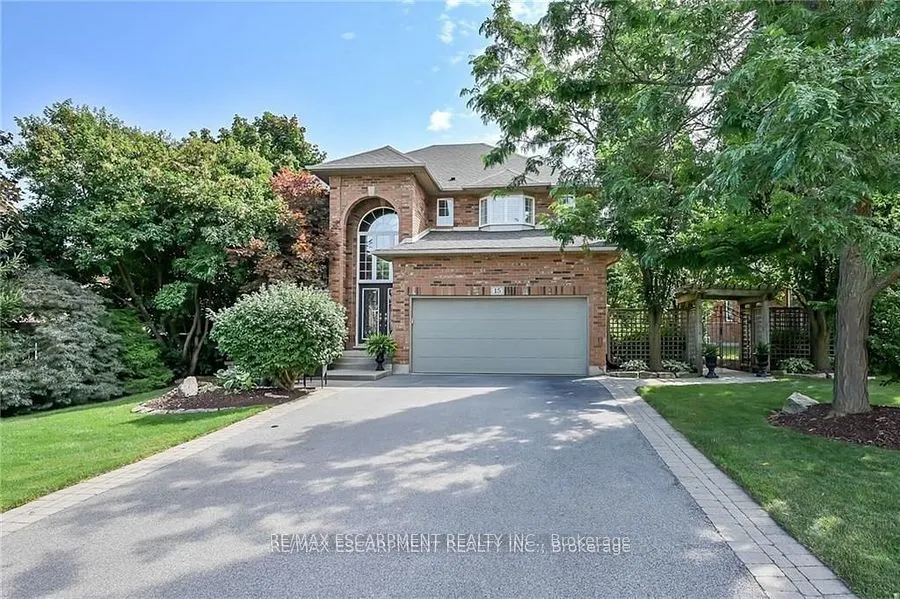 15 Pelham Drive