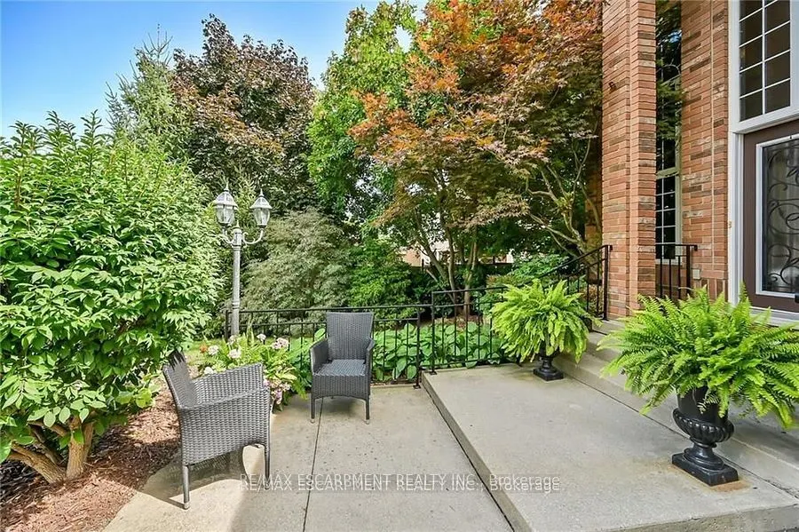 15 Pelham Drive