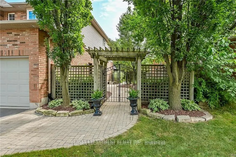 15 Pelham Drive