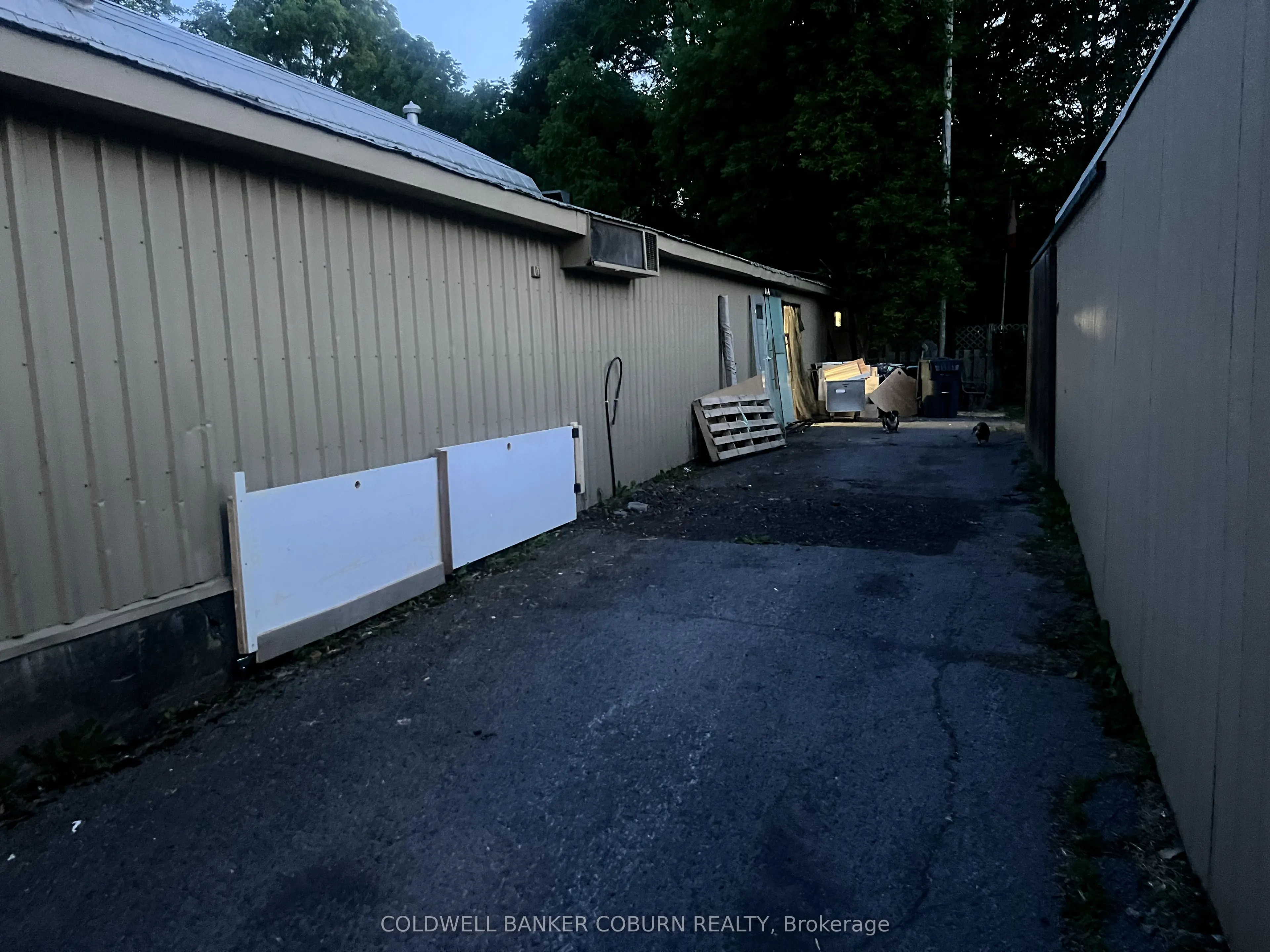 4322 County Road