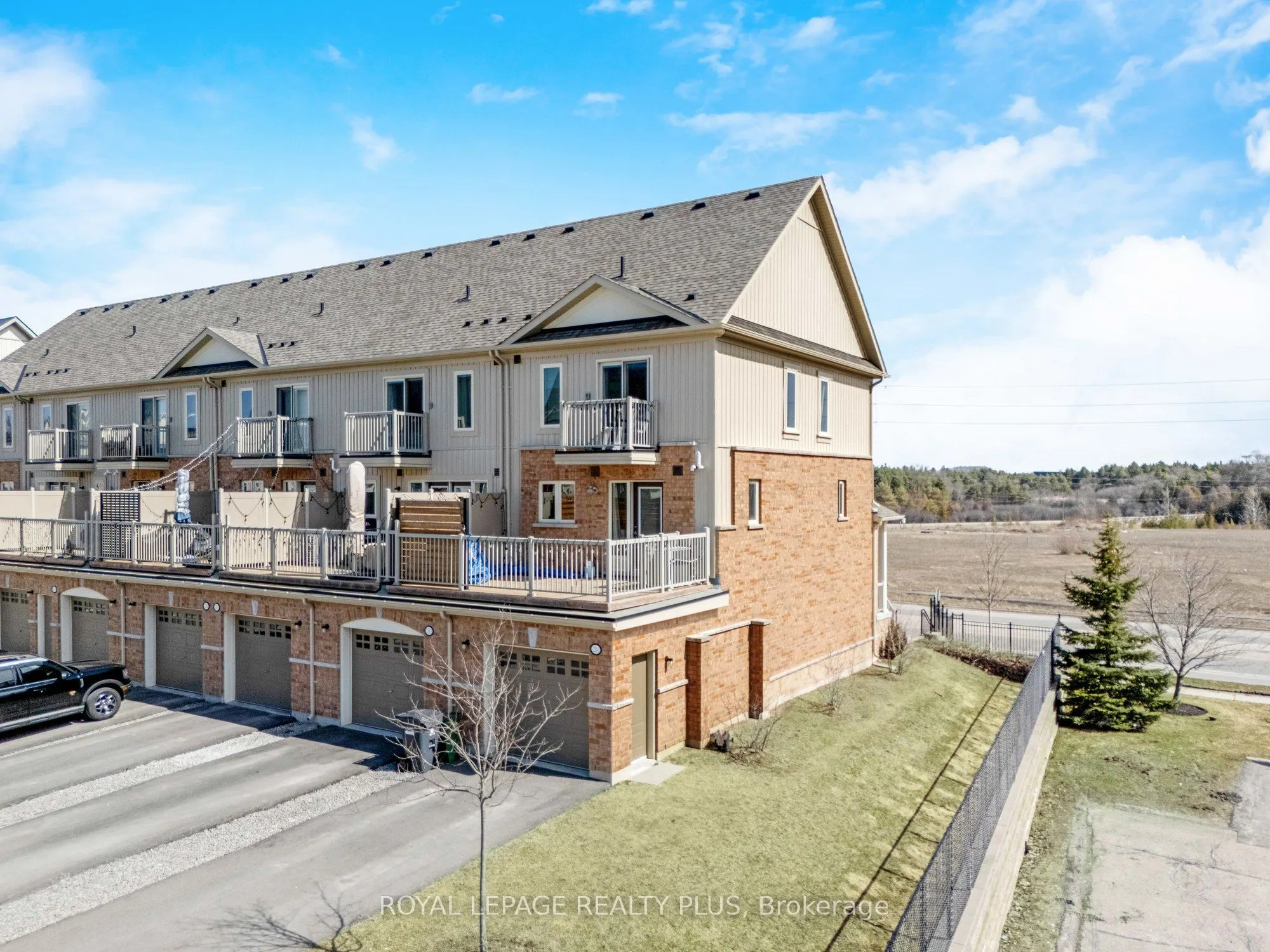 120 Watson Parkway N, #1
