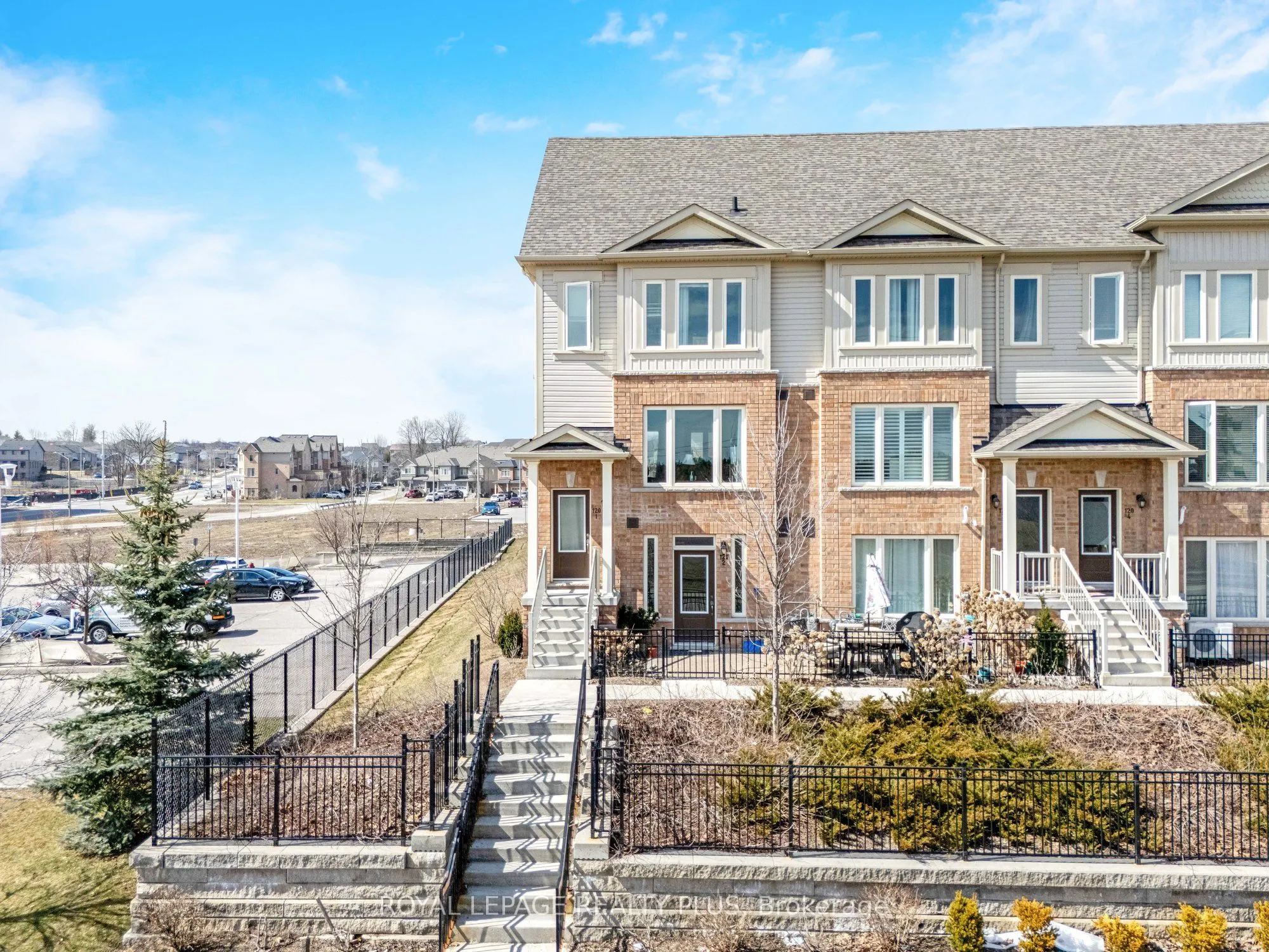 120 Watson Parkway N, #1