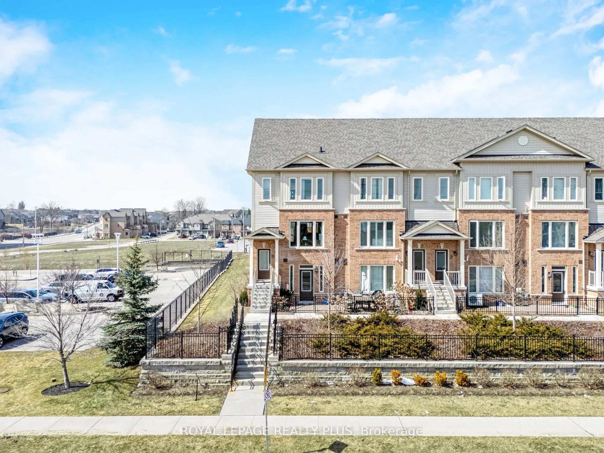 120 Watson Parkway N, #1