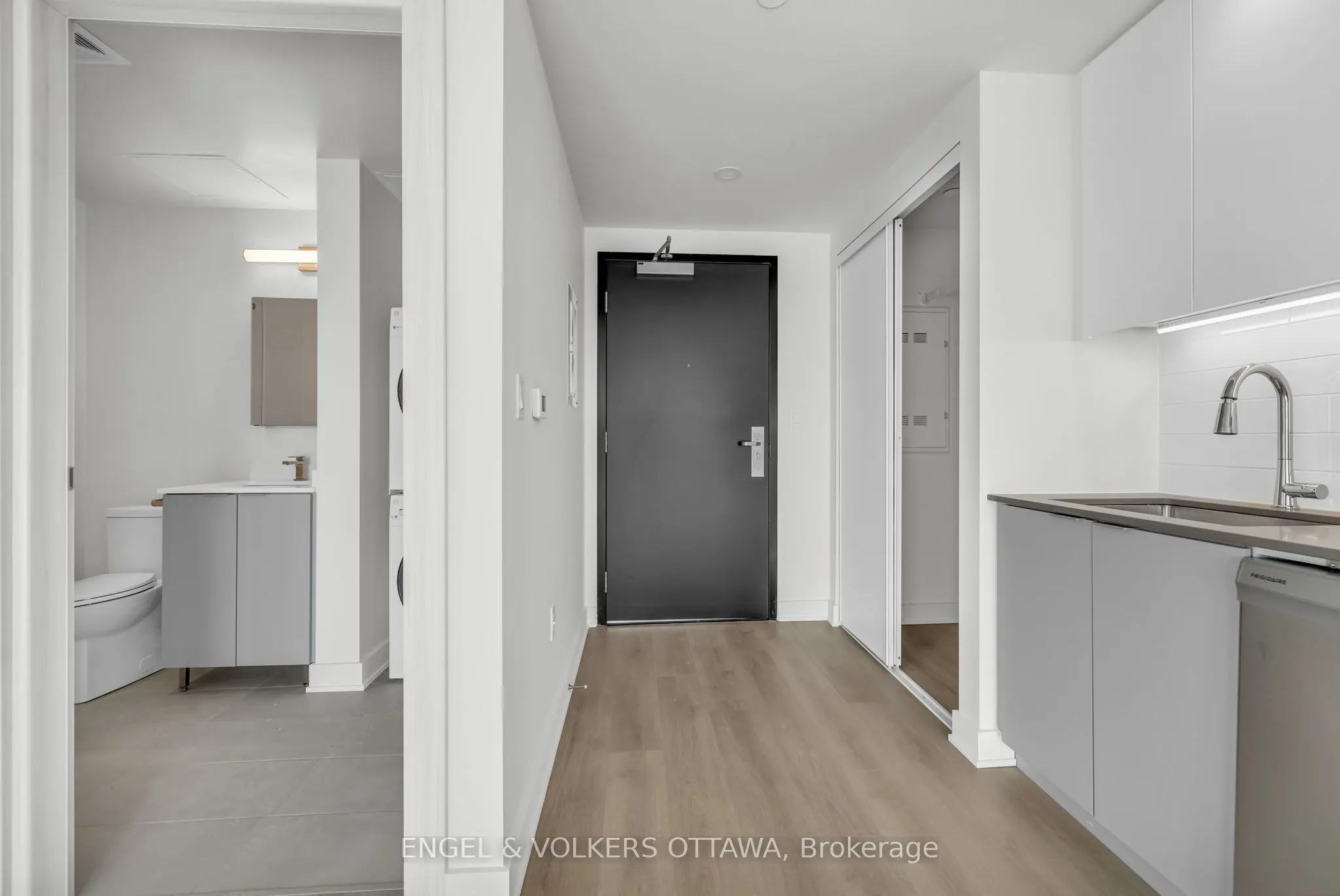 199 Rideau Street, #2411