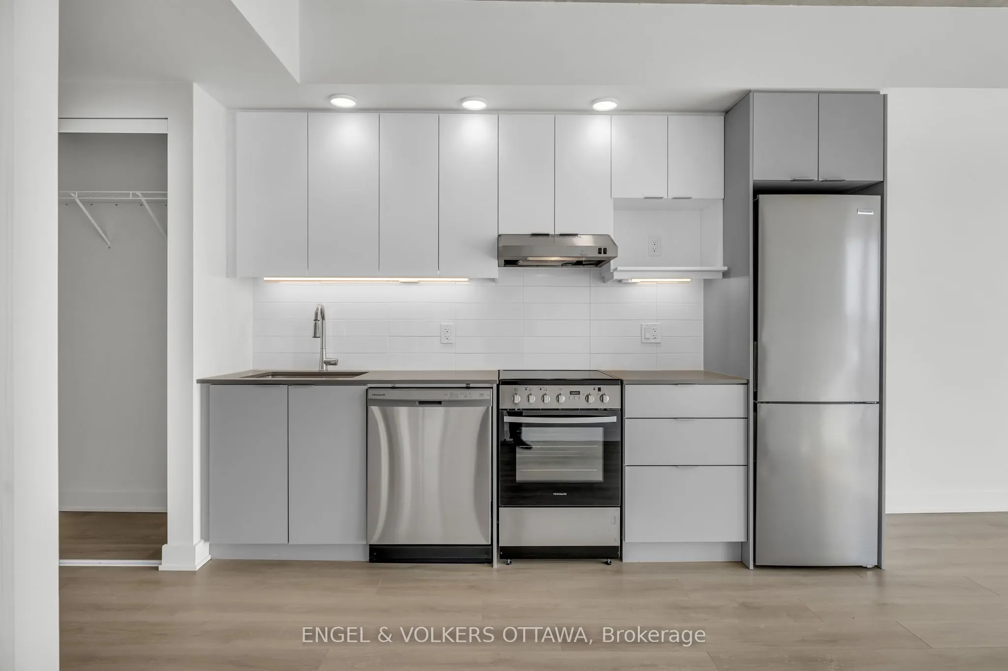 199 Rideau Street, #2411
