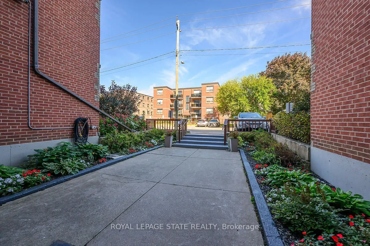 9 Grant Boulevard #107