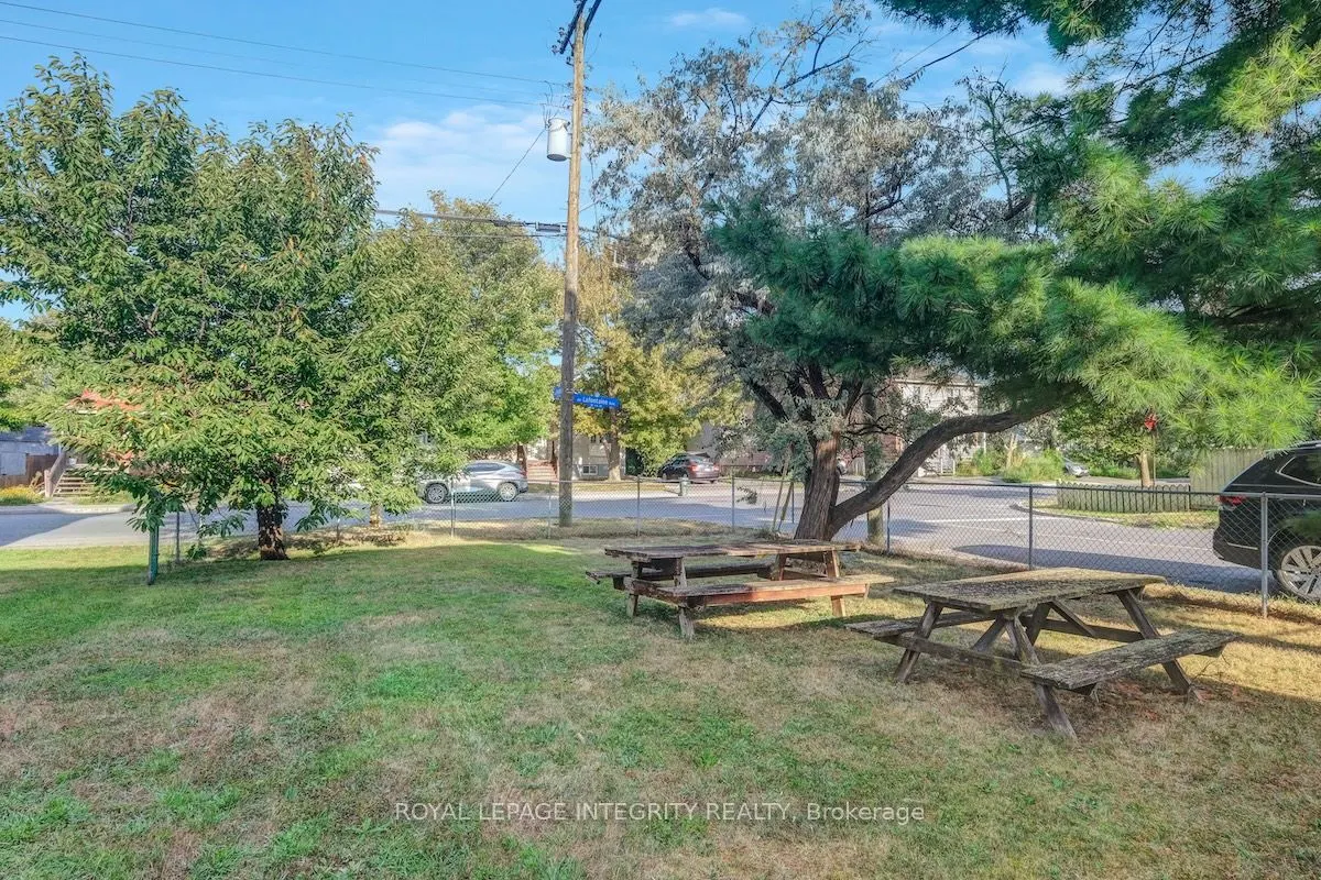 348 Lafontaine Avenue