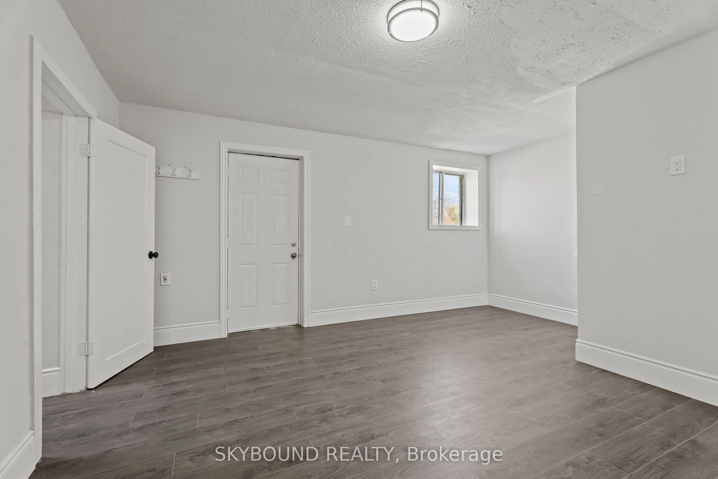 65 Colborne Street W