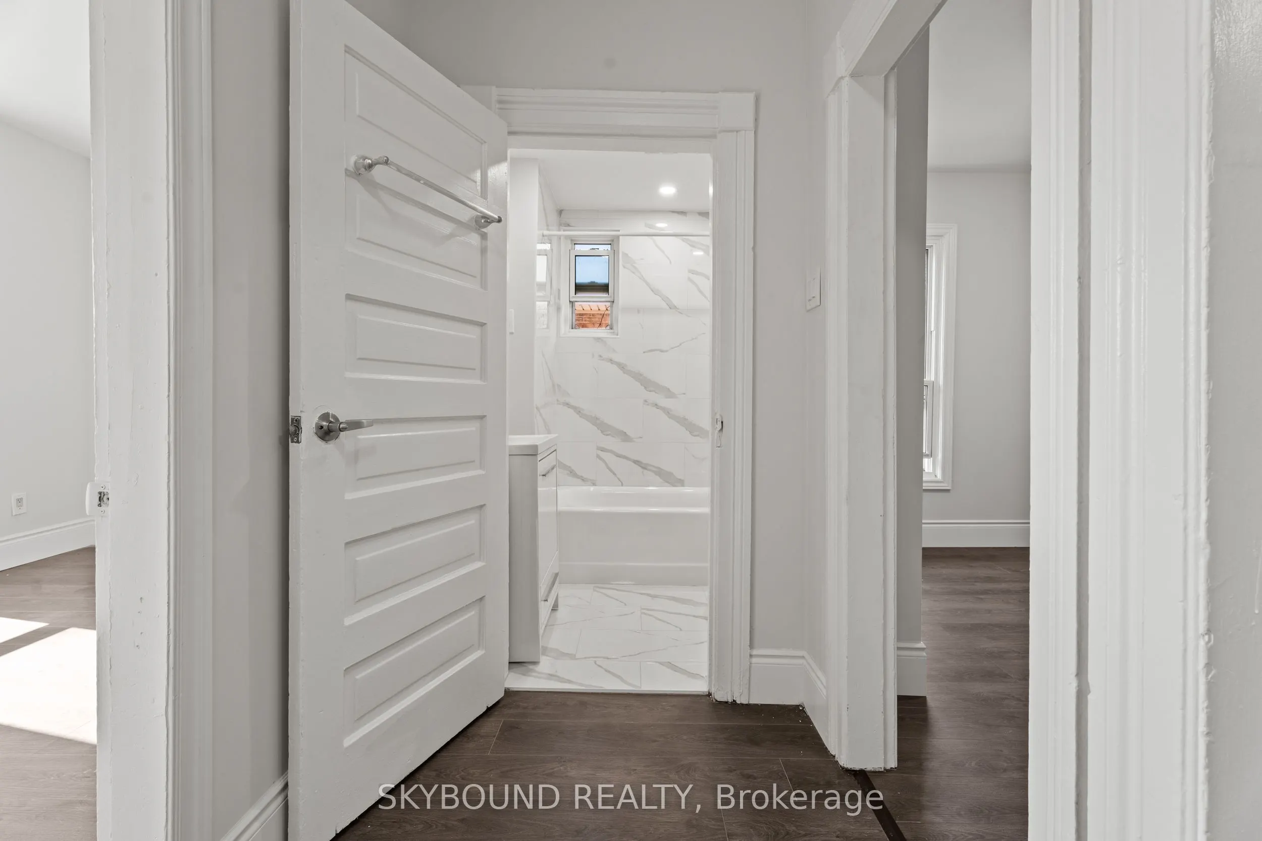 65 Colborne Street W