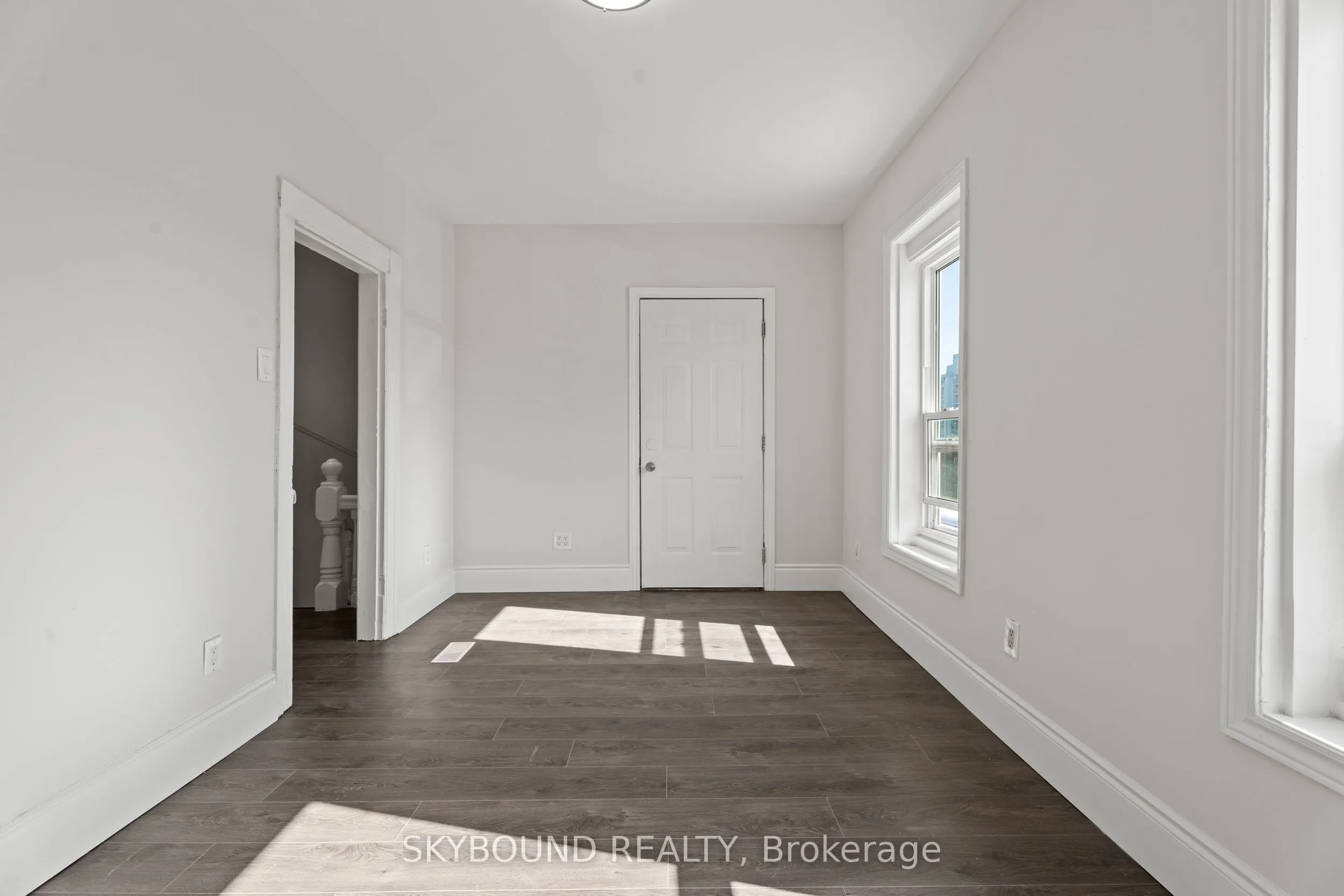 65 Colborne Street W