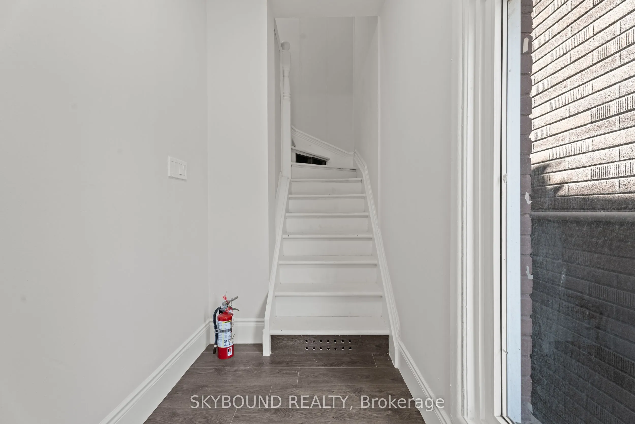 65 Colborne Street W