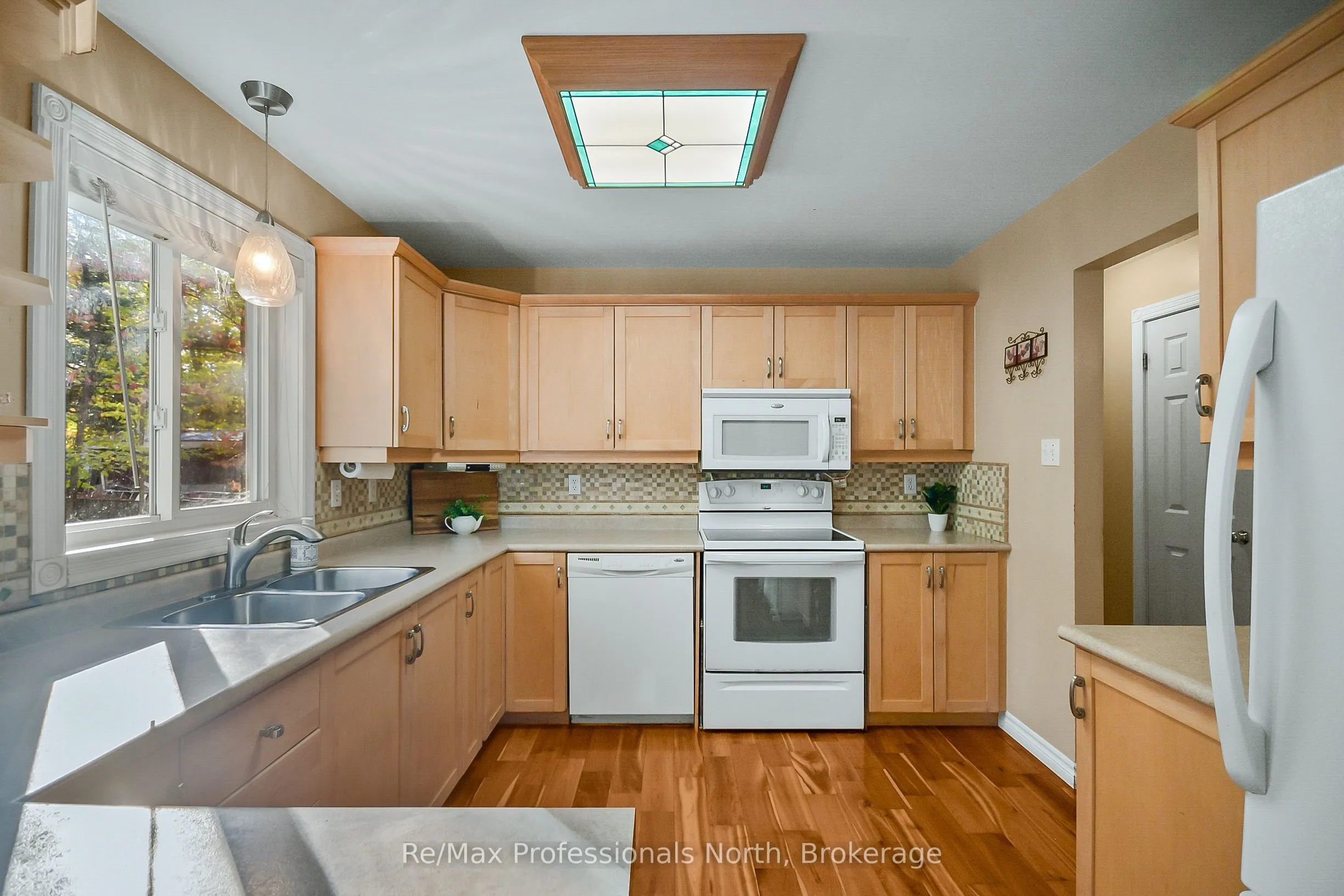 1200 MUSKOKA Road N