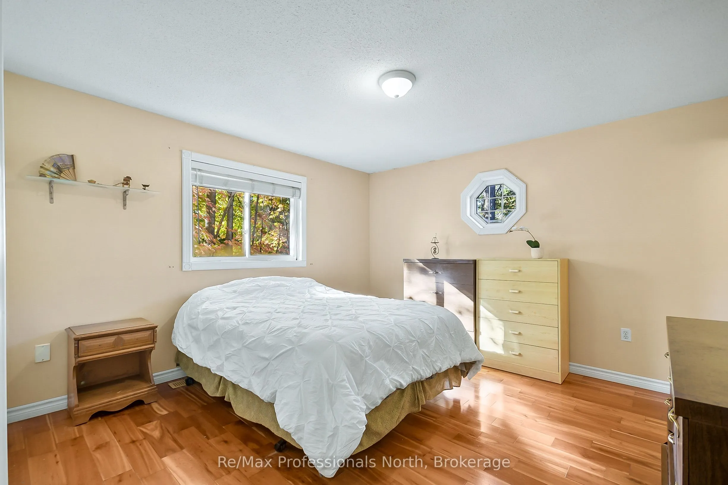 1200 MUSKOKA Road N
