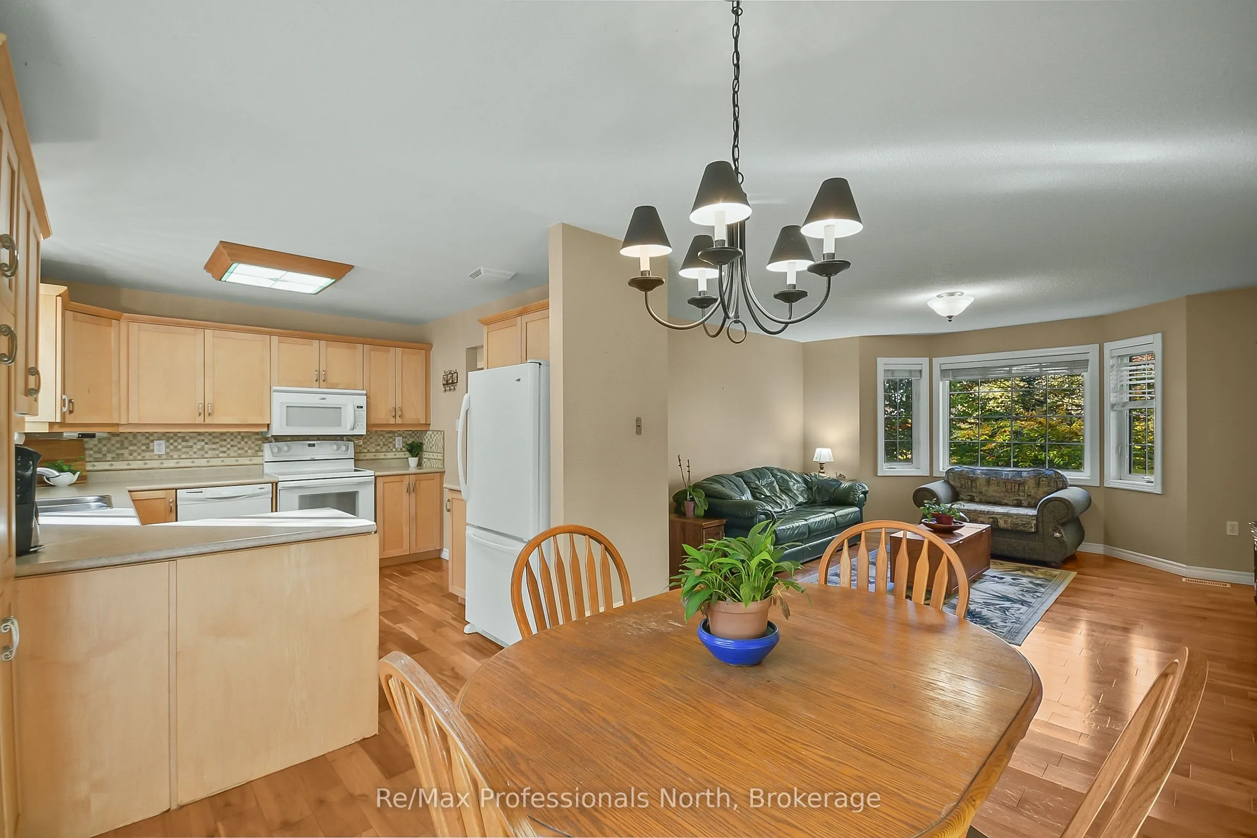 1200 MUSKOKA Road N